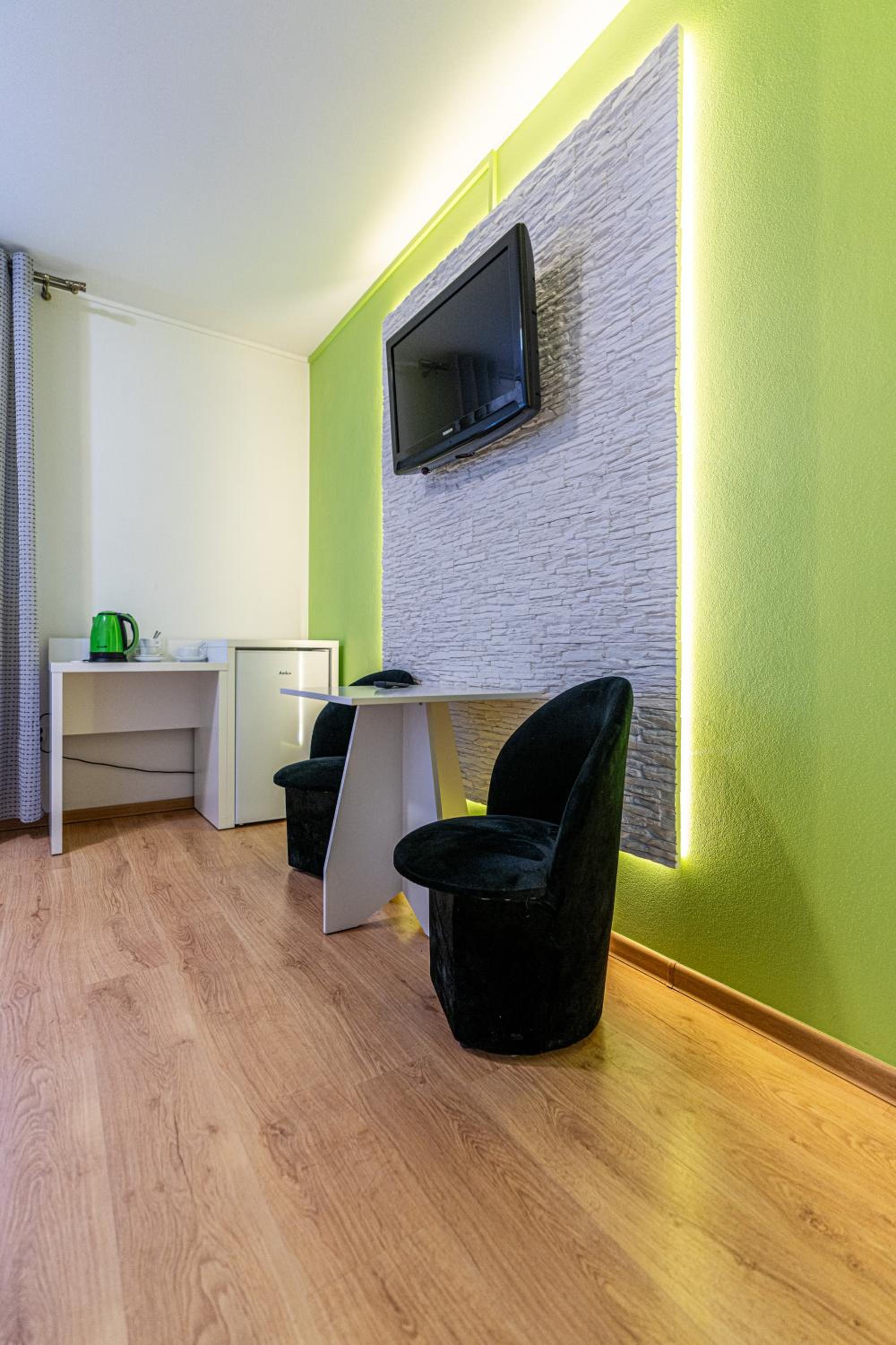 Double Room - Photo 4