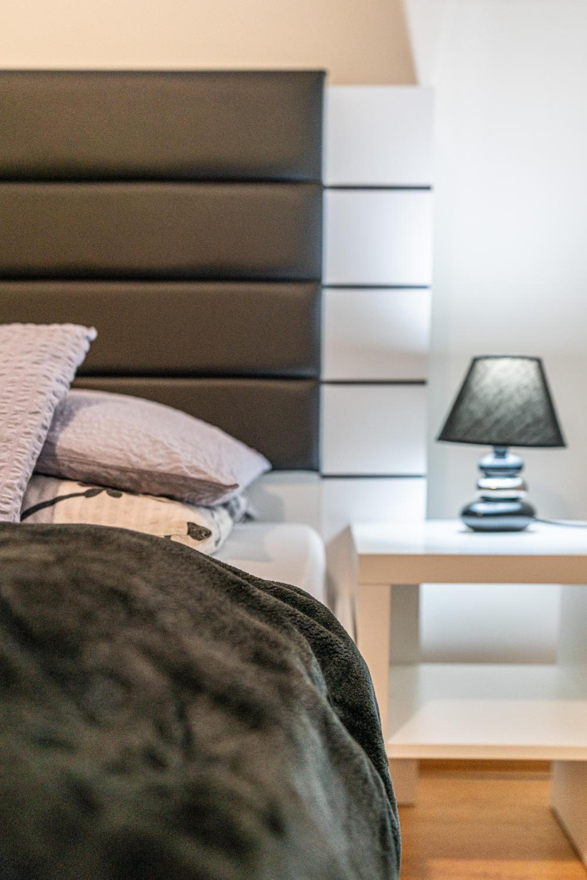 Double Room - Photo 8