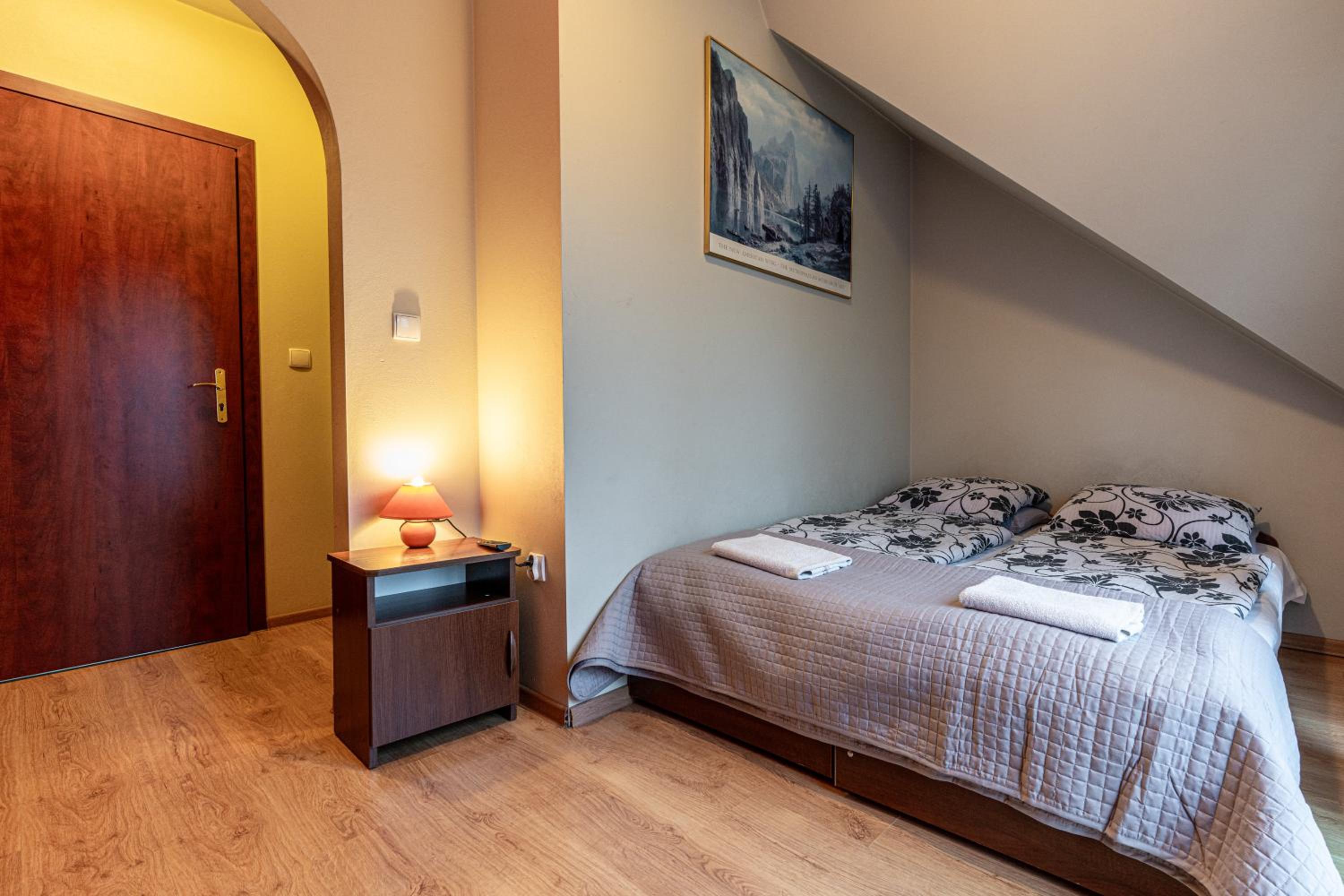Double Room with Mountain View - Photo 9