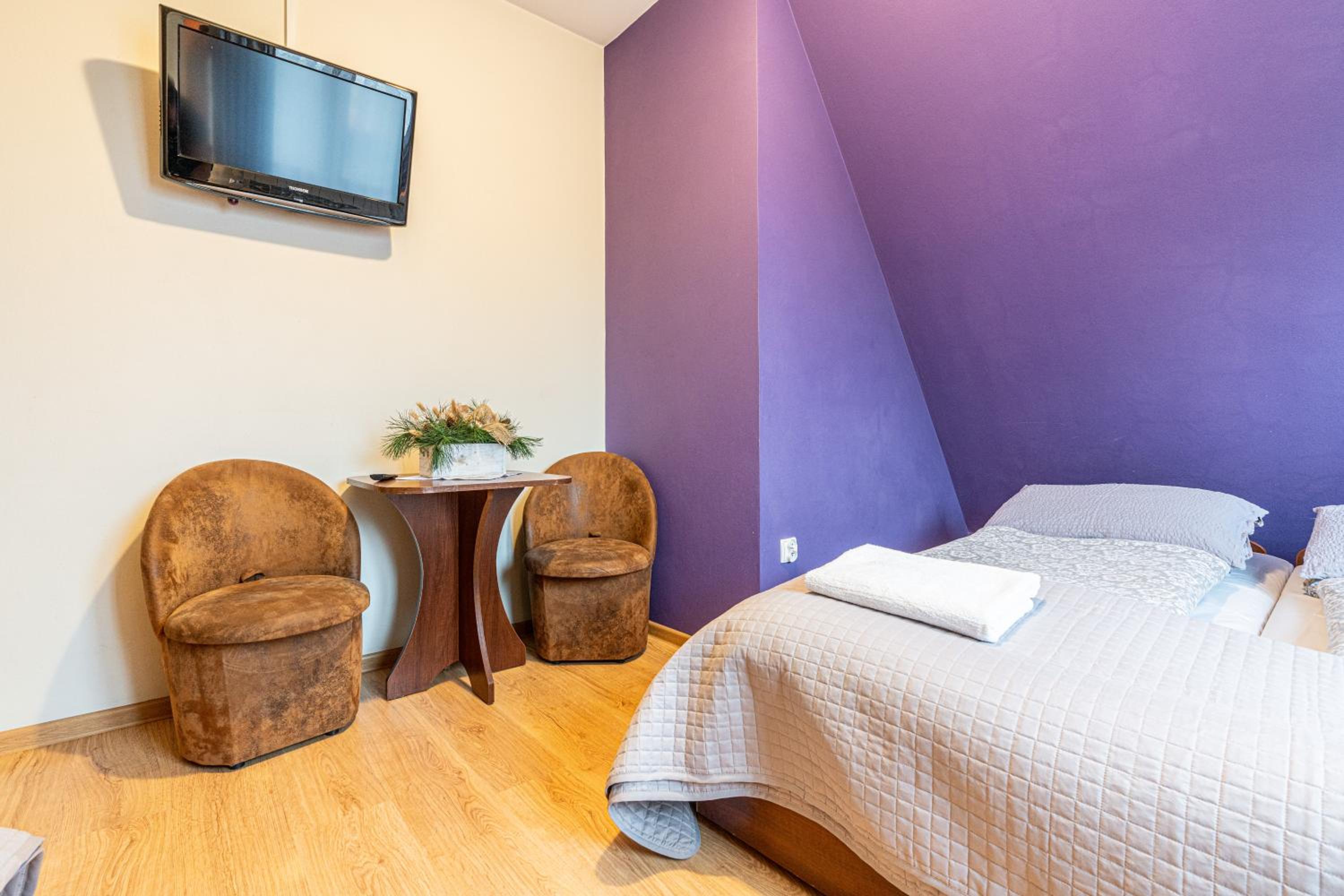 Quadruple Room with Mountain View - Photo 9