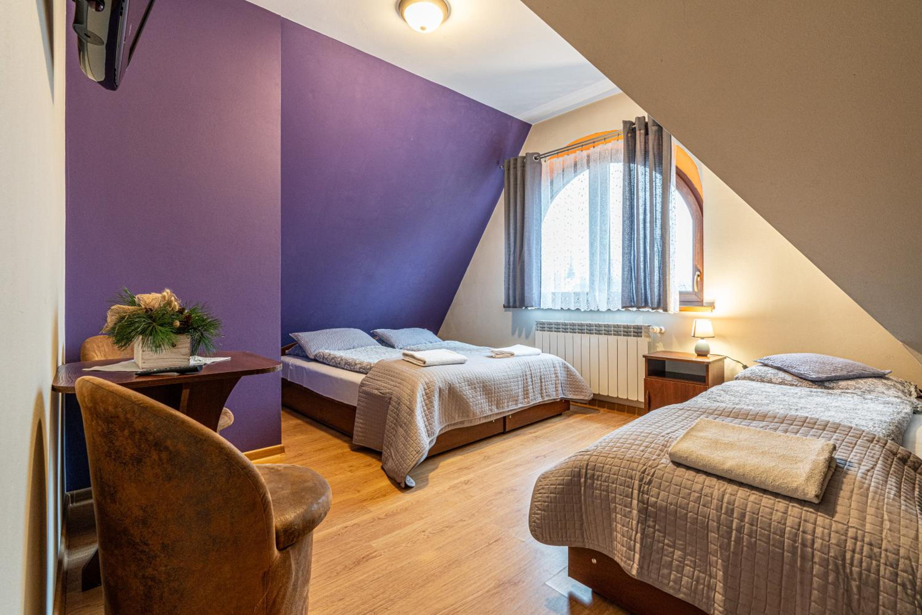 Quadruple Room with Mountain View - Photo 1