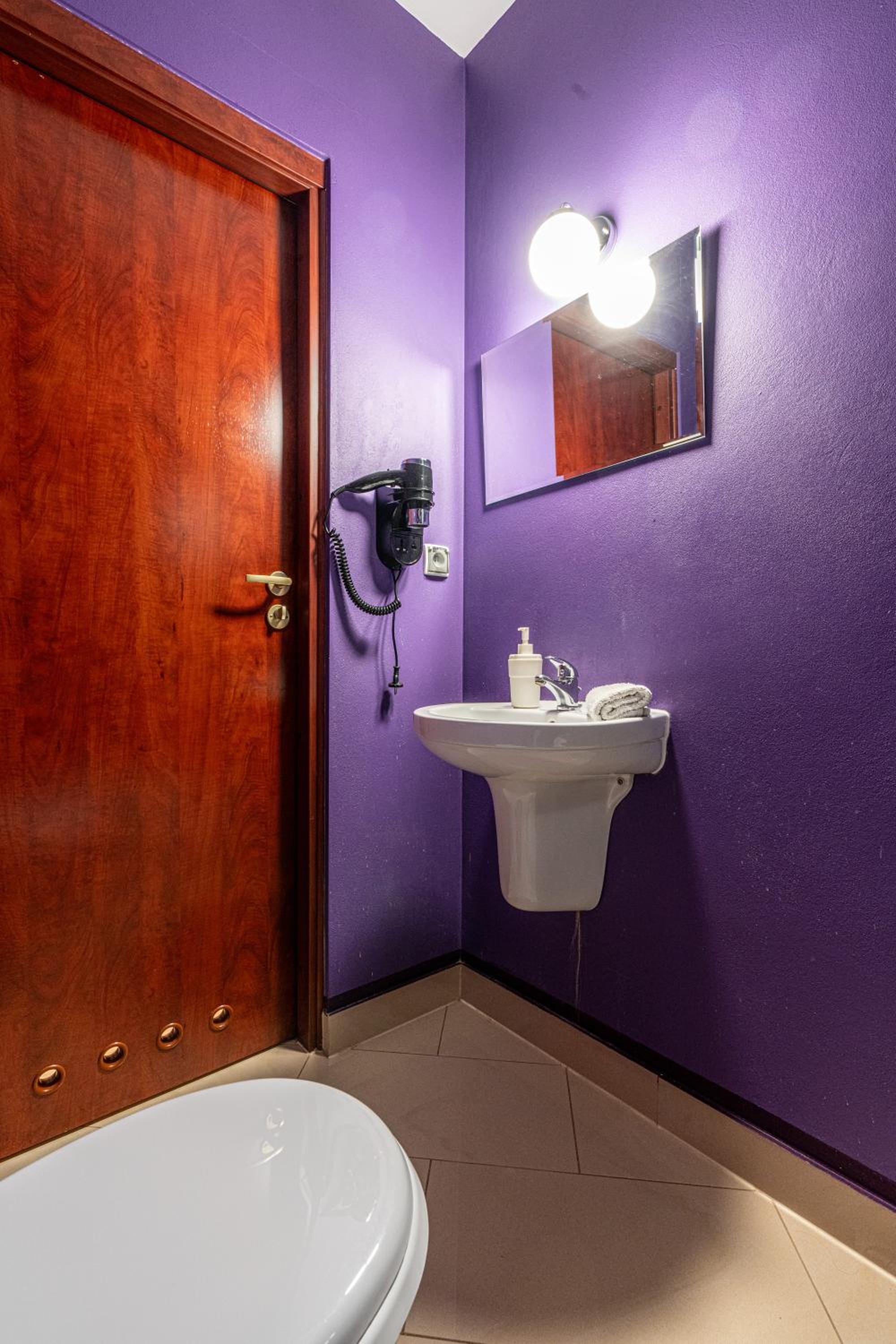 Quadruple Room with Mountain View - Photo 8