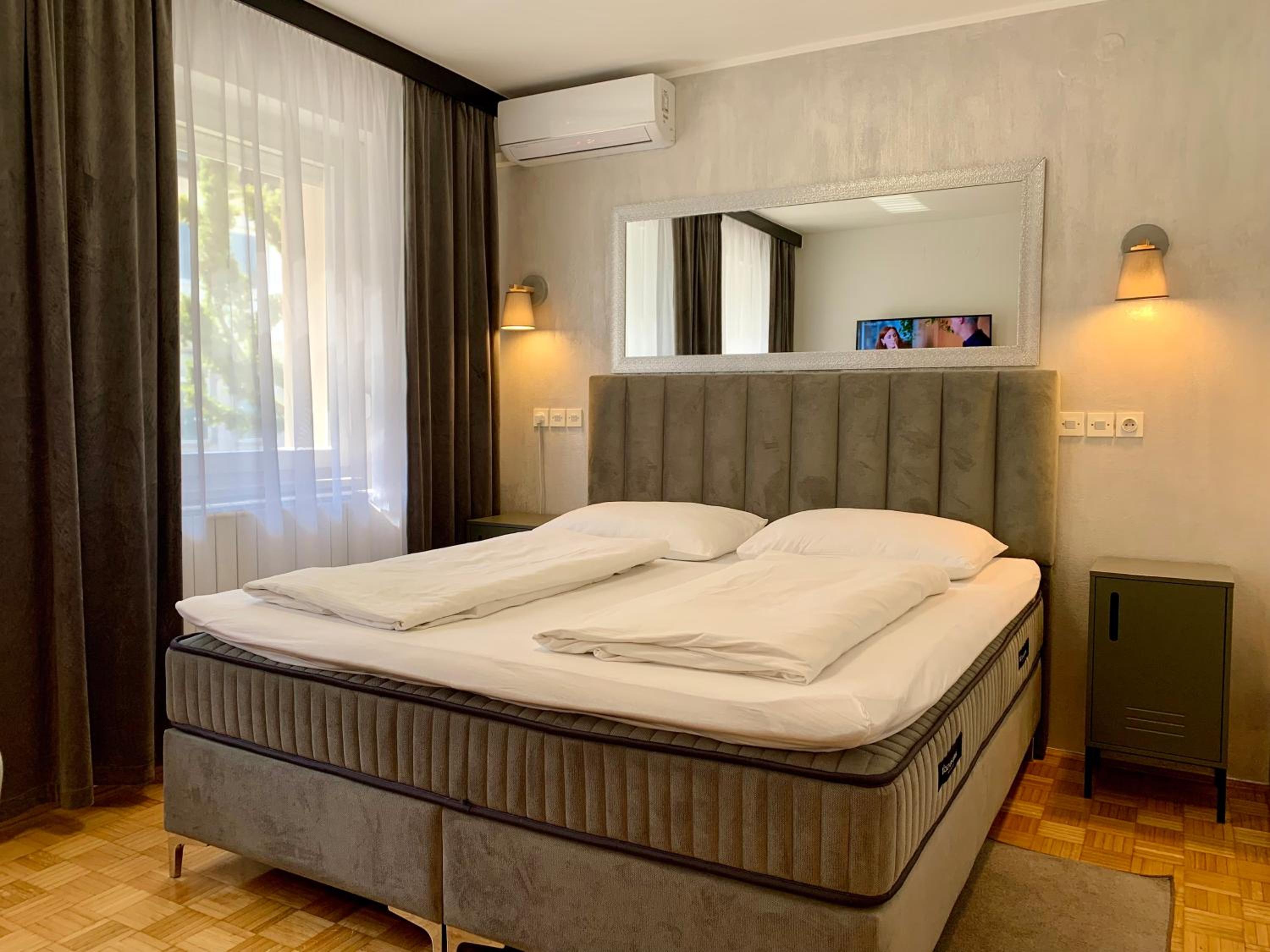 Standard Double Room - Photo 5