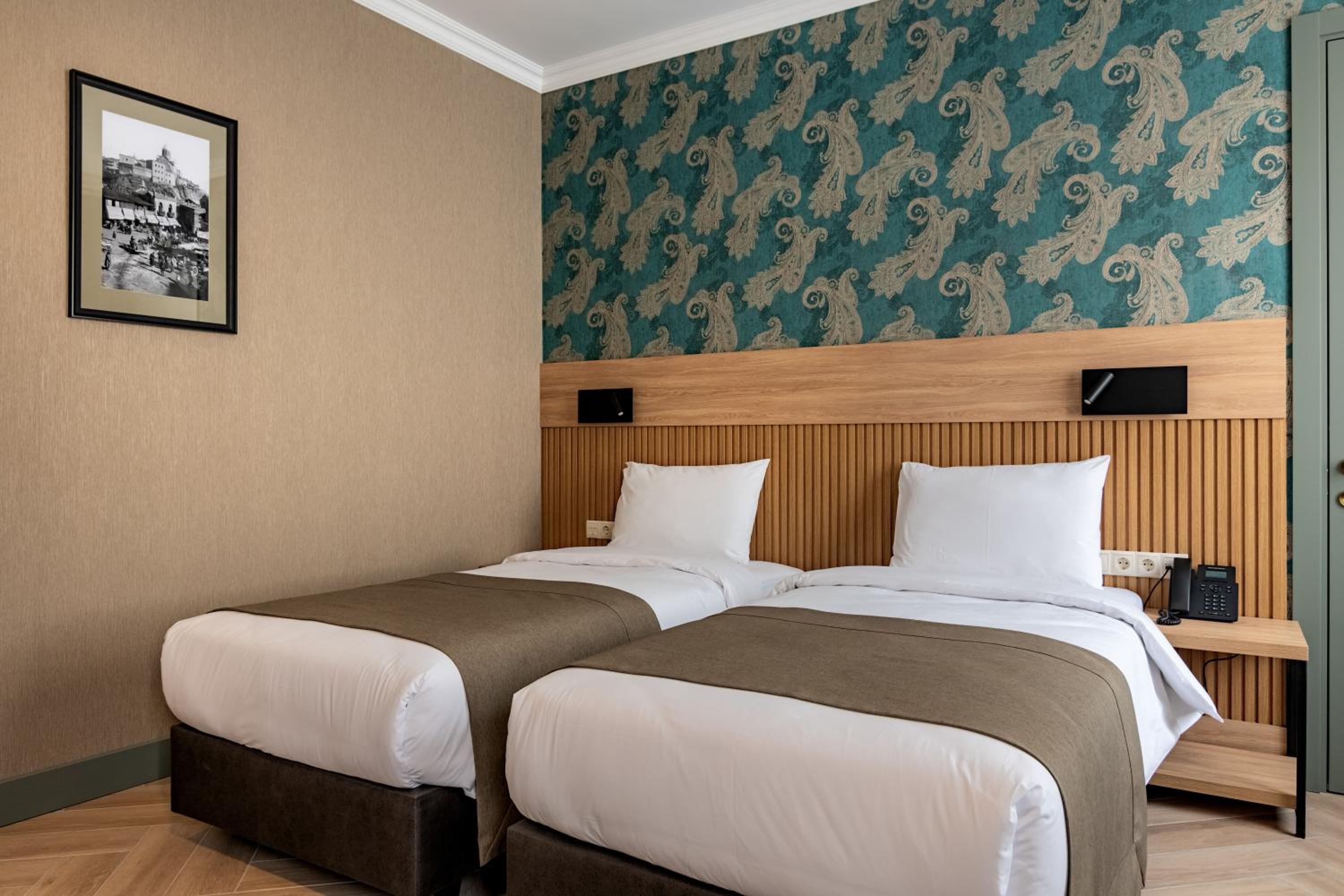 Superior Double Room - Photo 2