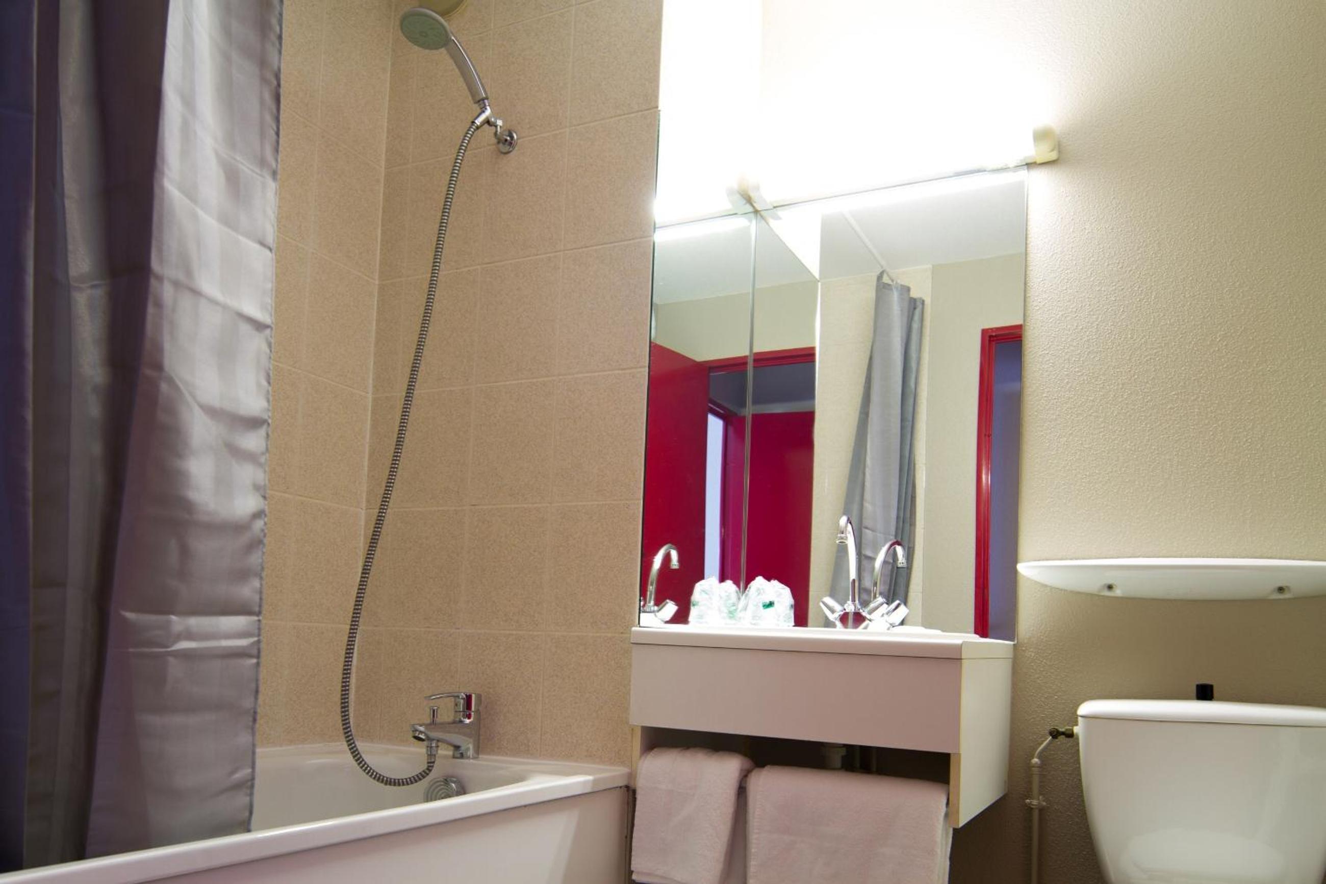 Double Room - Photo 2