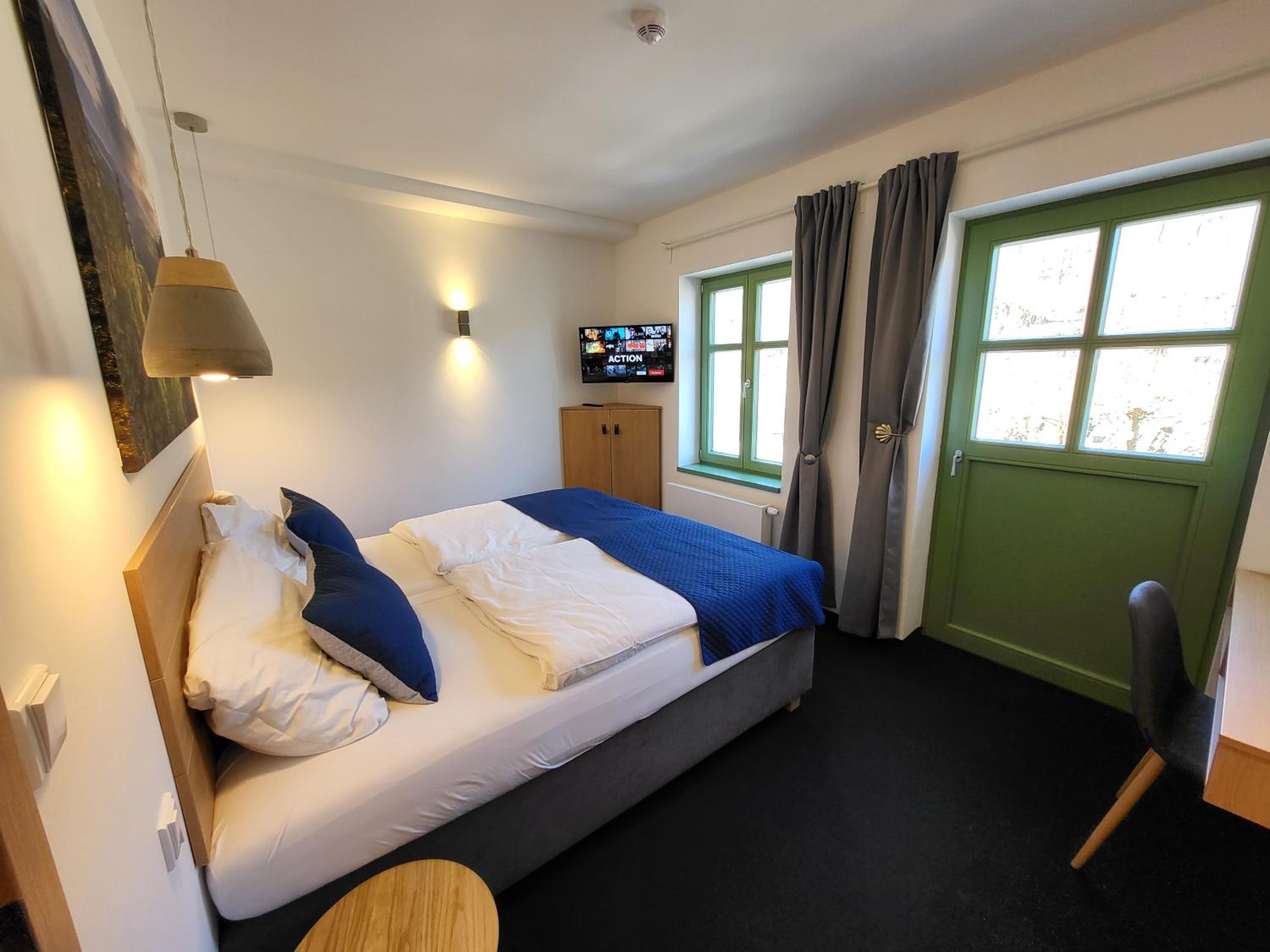Quadruple Room with Balcony photo 3