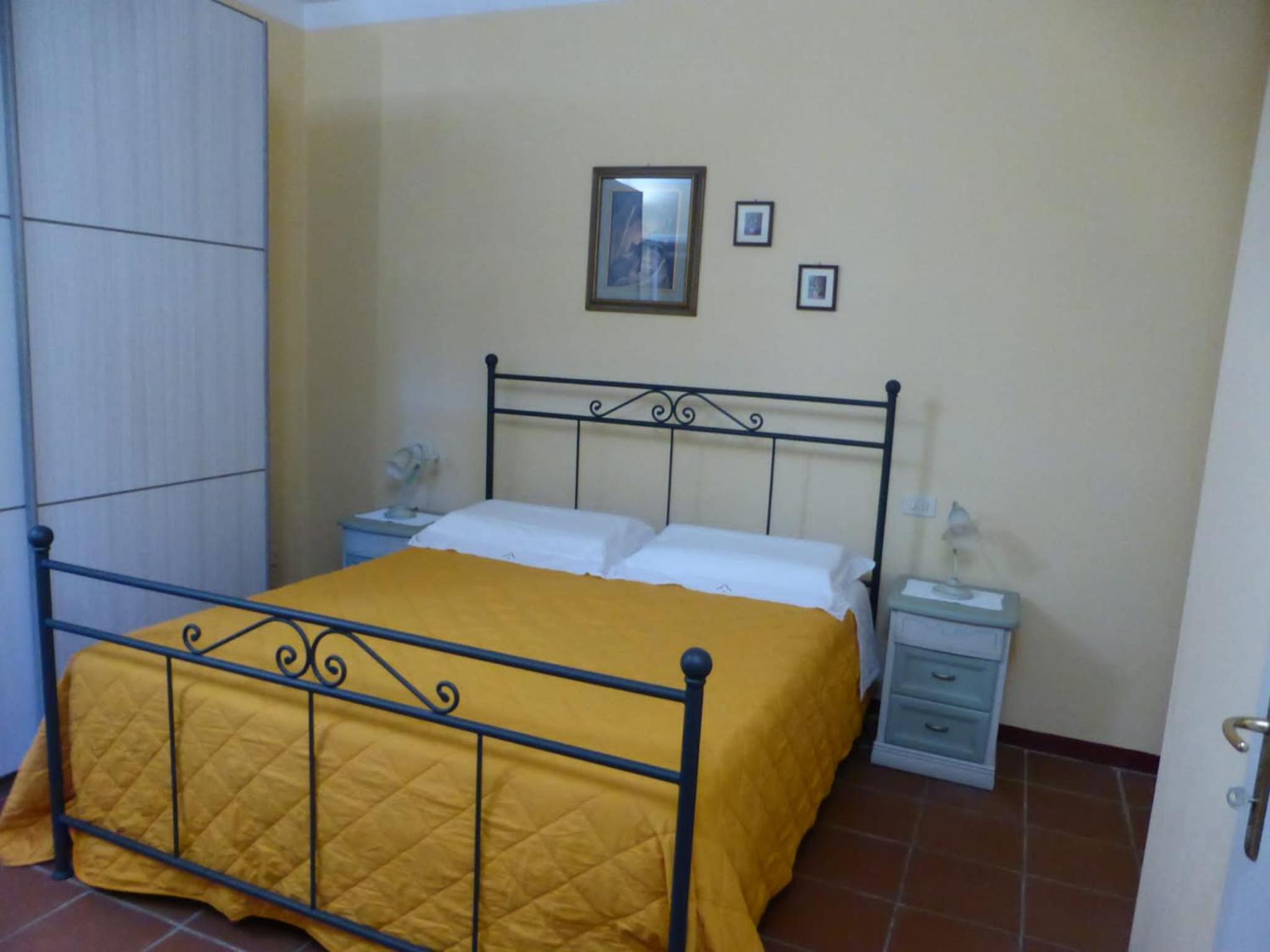 Two-Bedroom House photo 3