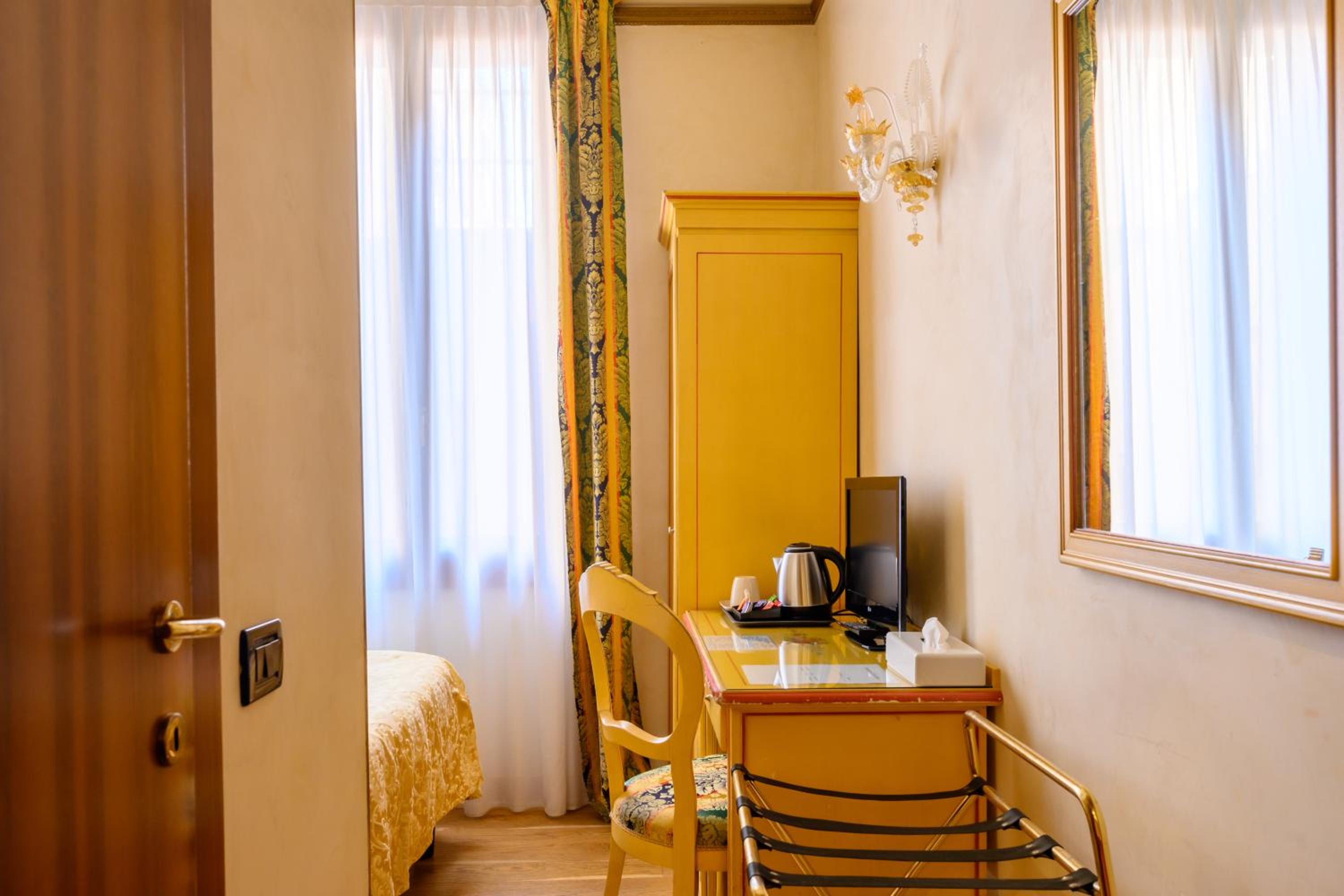 Small Economy Double Room photo 2