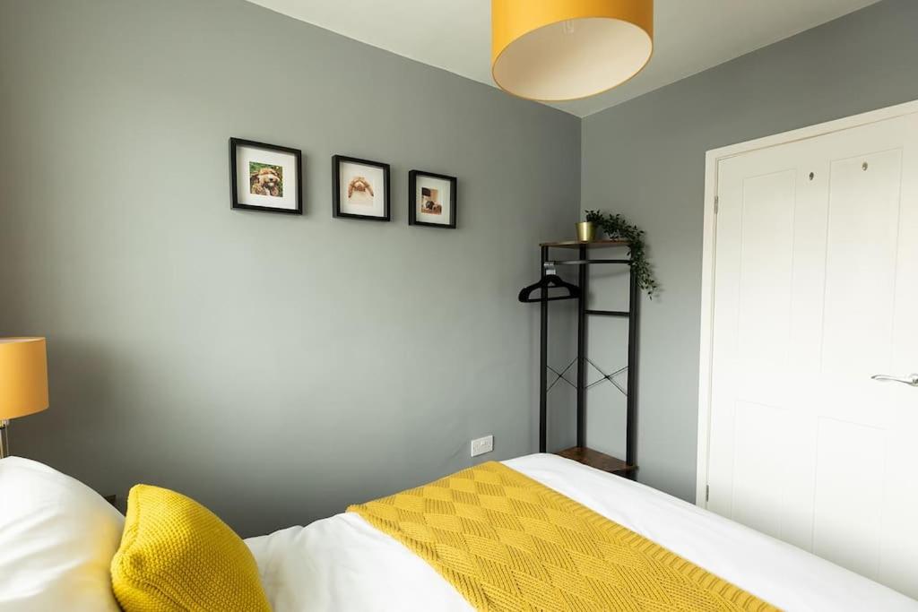 Two-Bedroom House photo 2