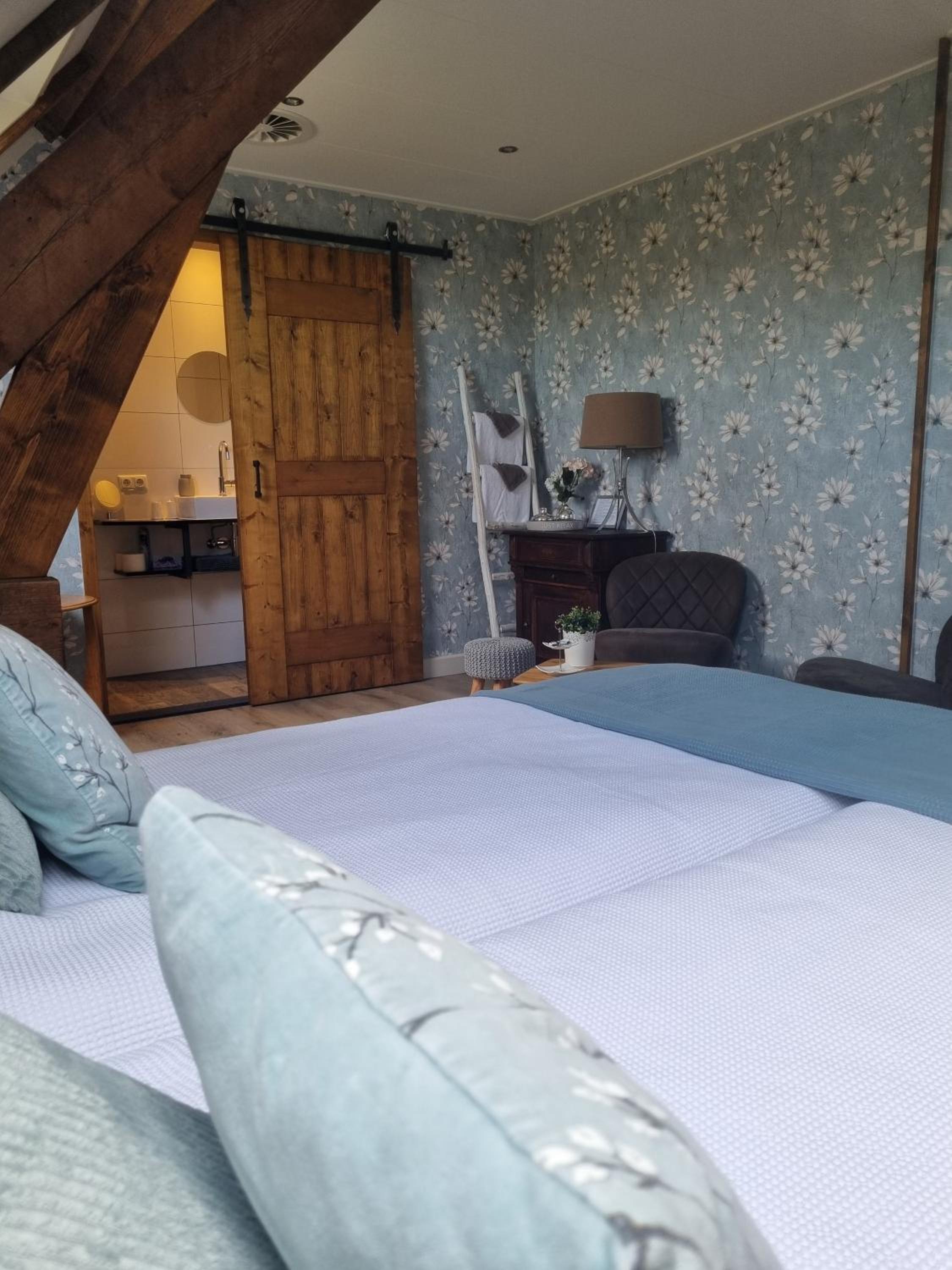 Triple Room with Private Bathroom photo 1