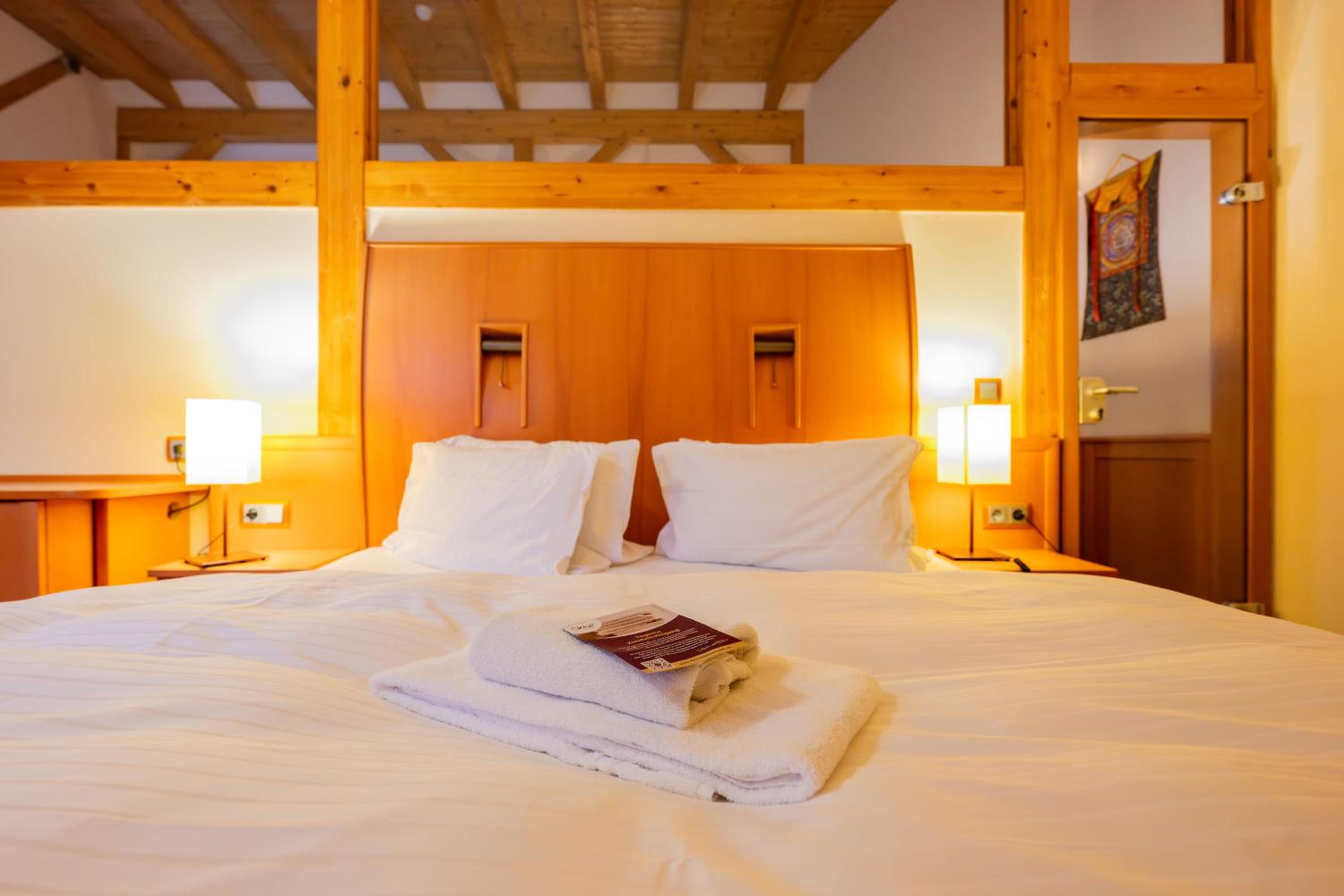  2 Bedroom Family Suite - Photo 9