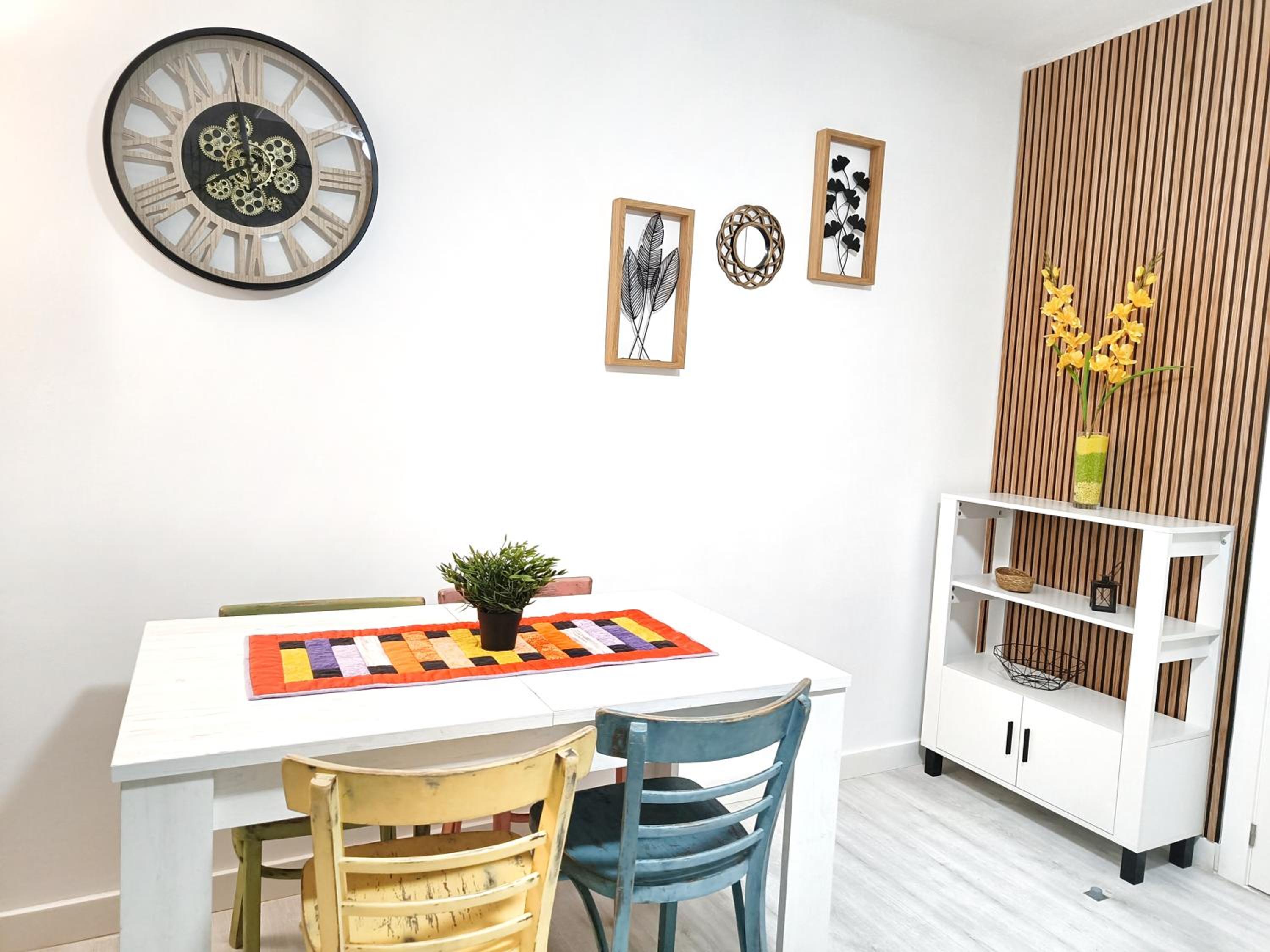 Apartment with Terrace - Photo 10