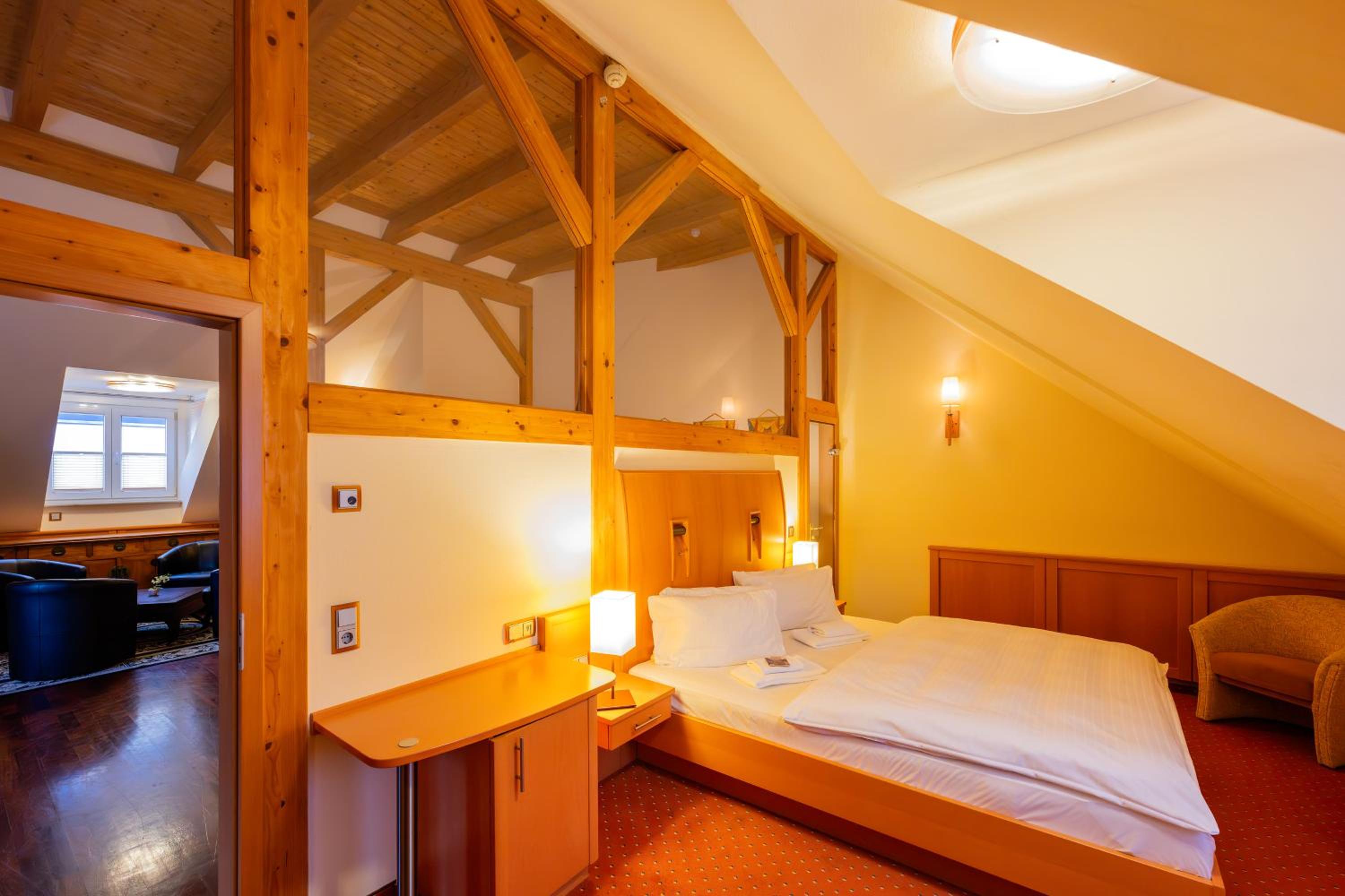  2 Bedroom Family Suite - Photo 2