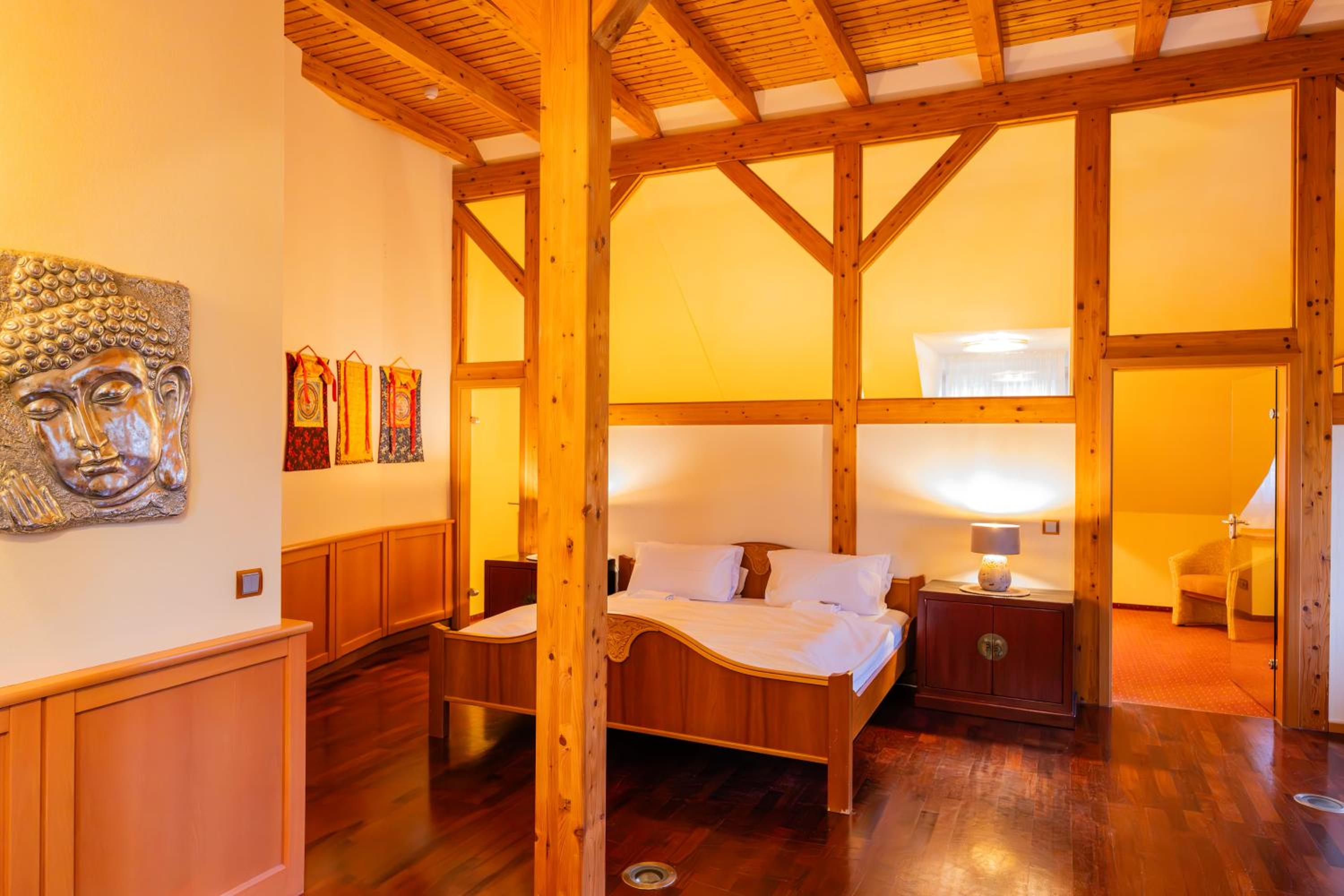  2 Bedroom Family Suite - Photo 6