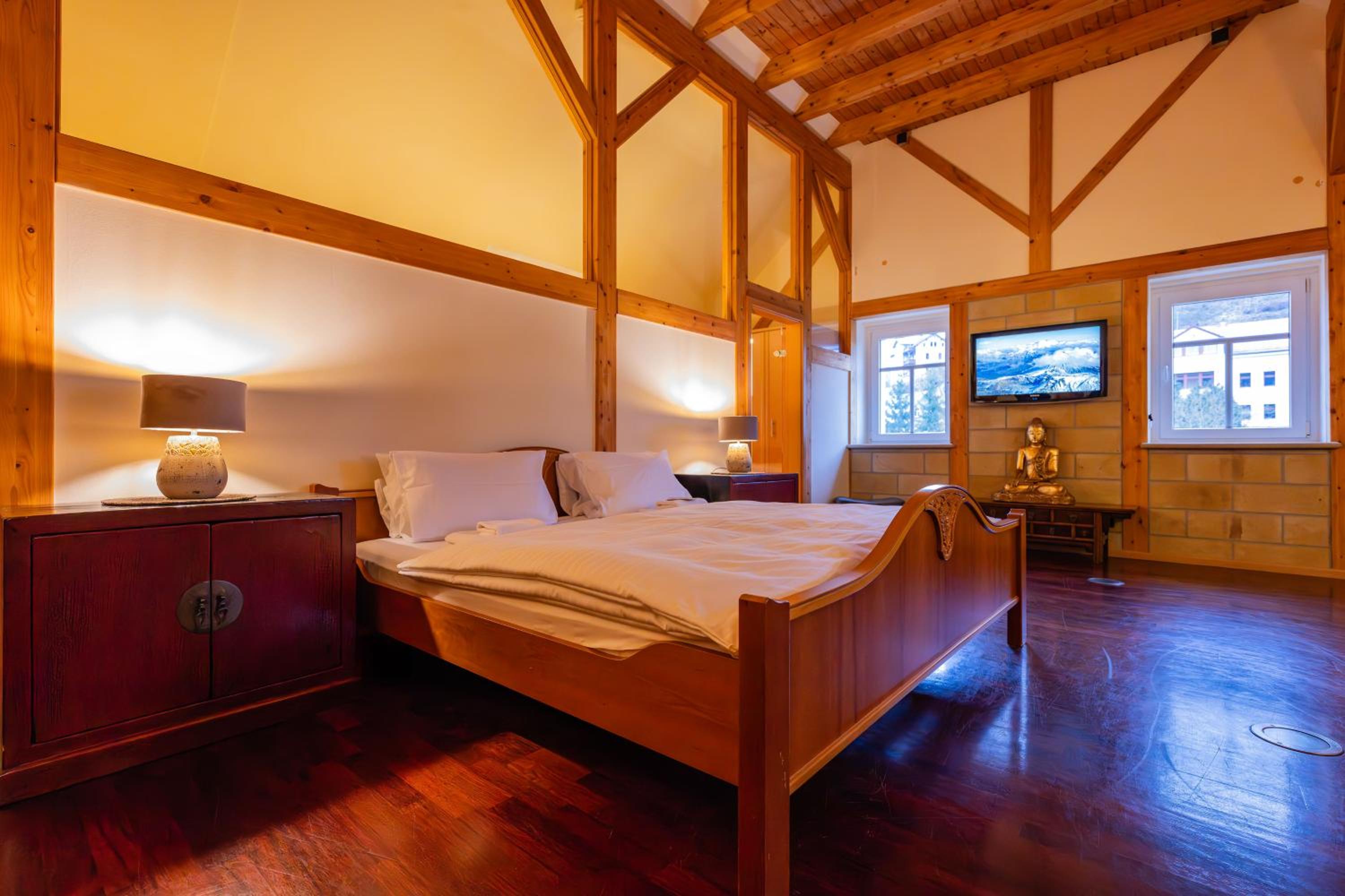  2 Bedroom Family Suite - Photo 7