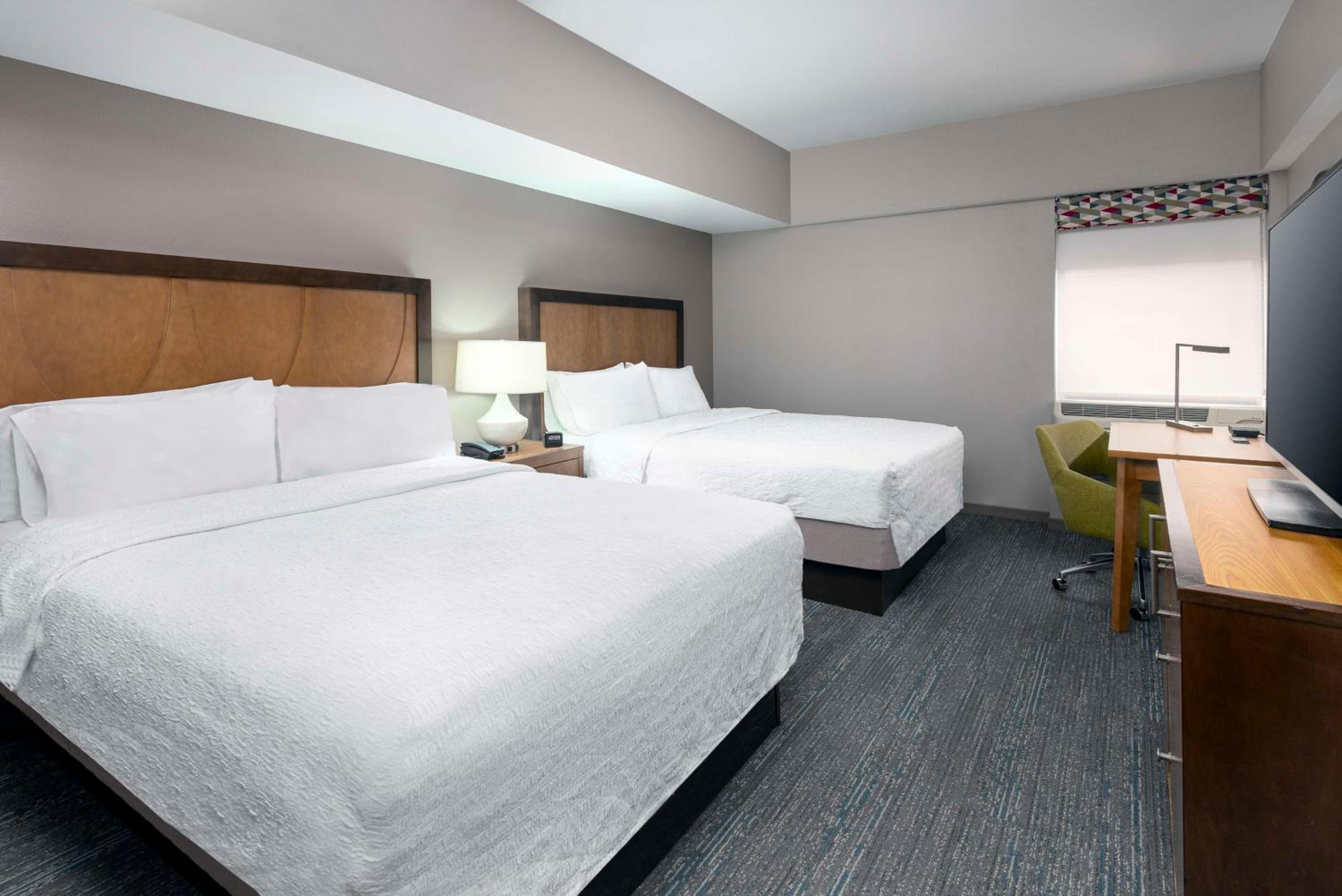 Queen Room with Two Queen Beds - Non-Smoking photo 1