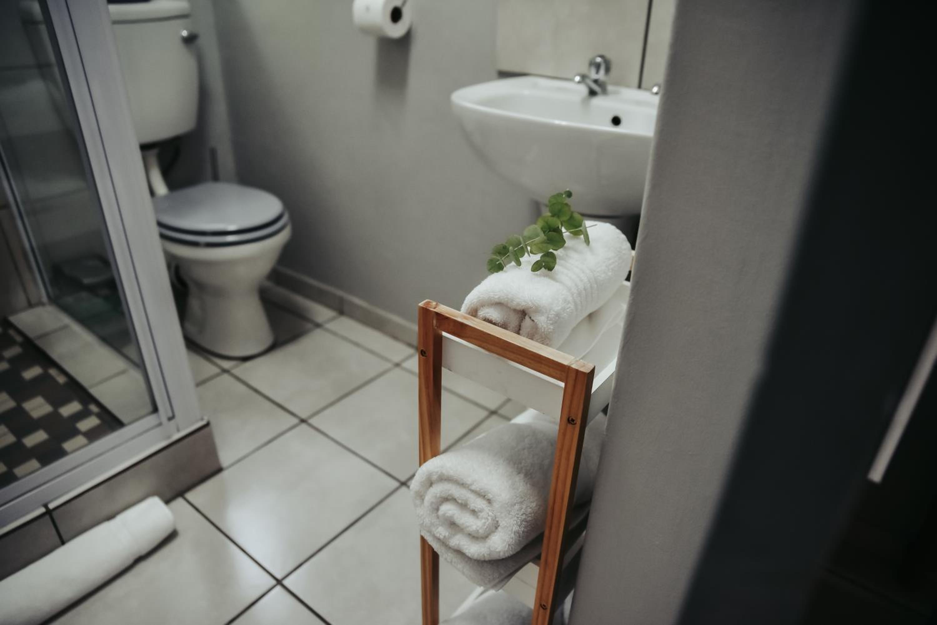 Double Room - Photo 13