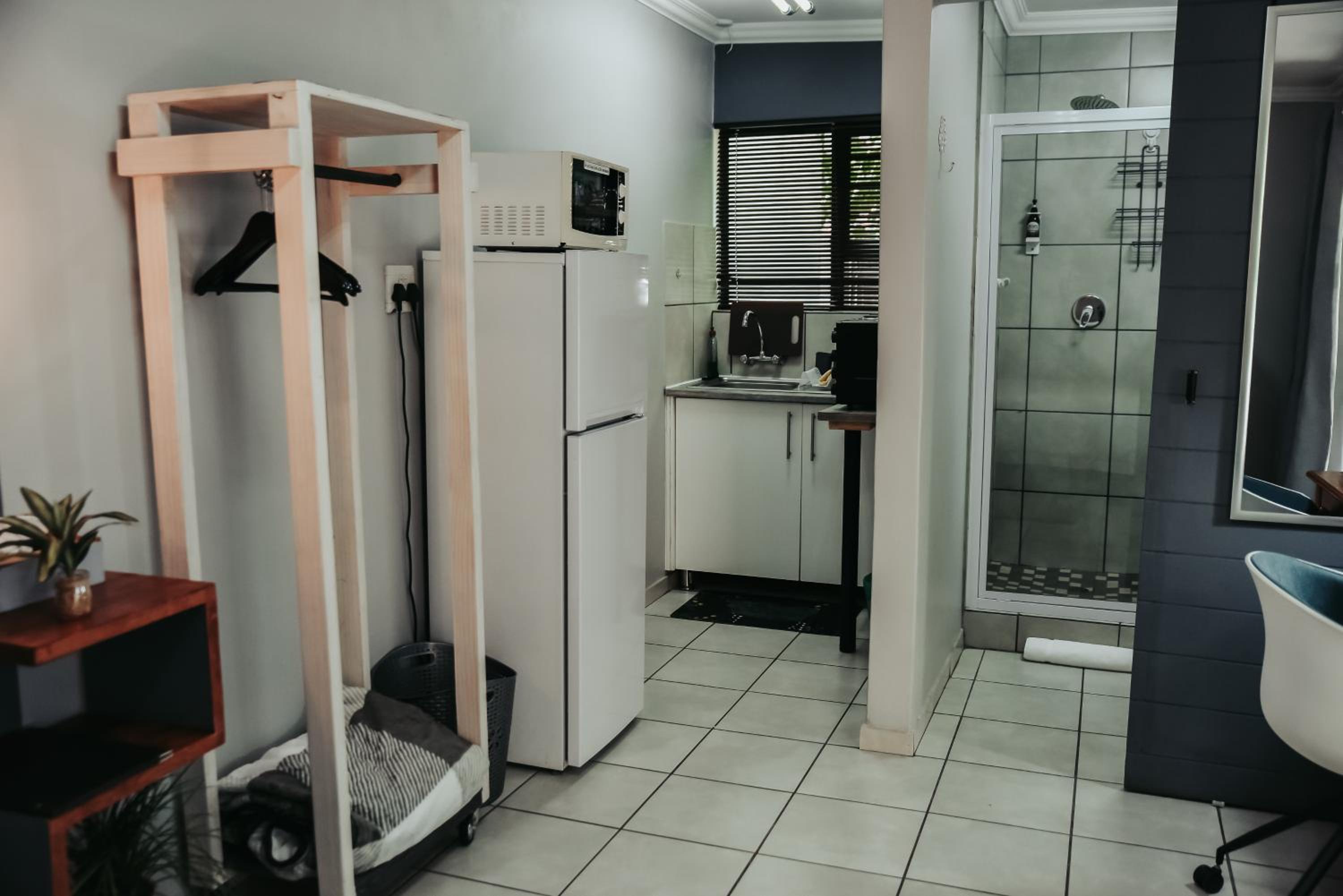 Double Room - Photo 6