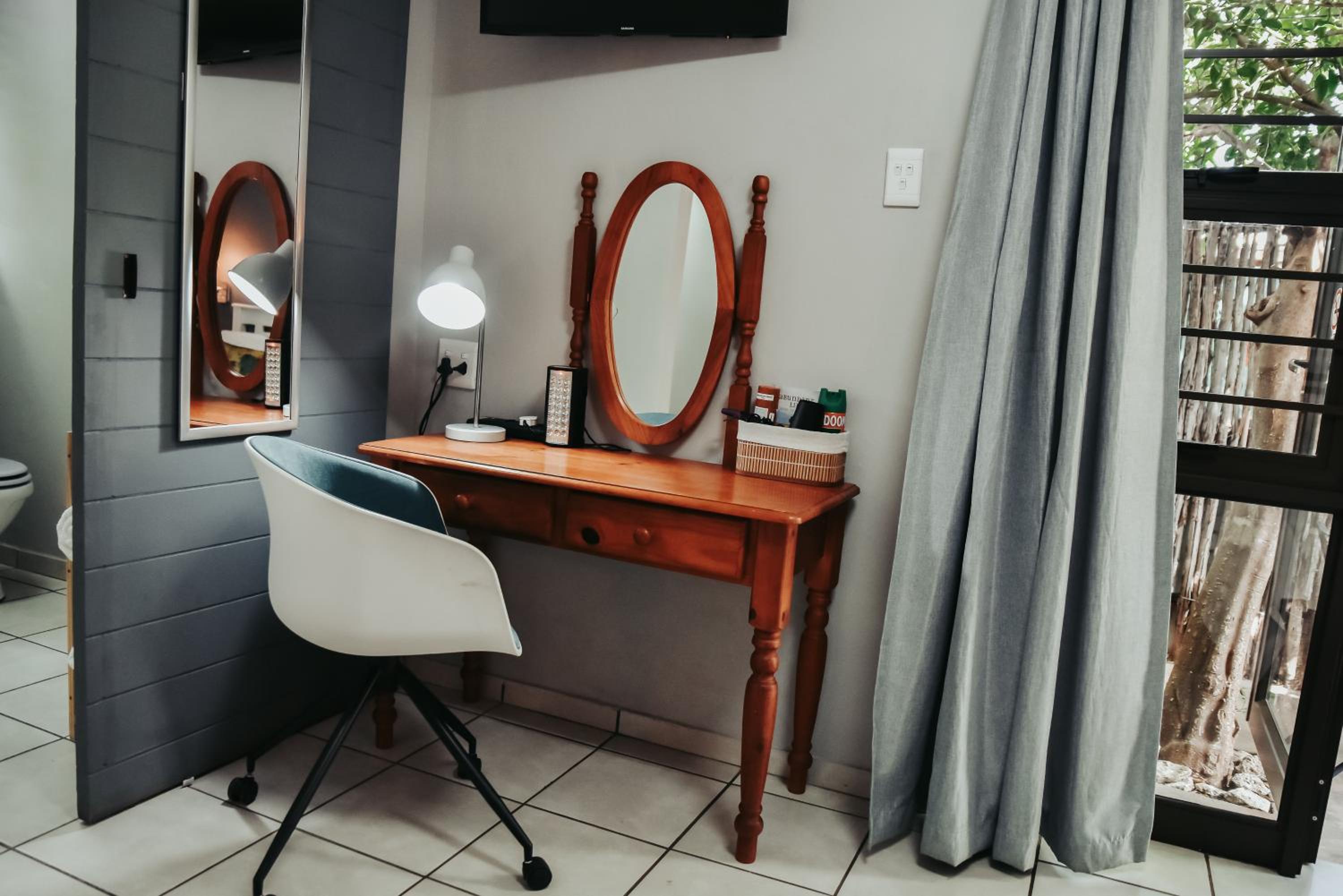 Double Room - Photo 2