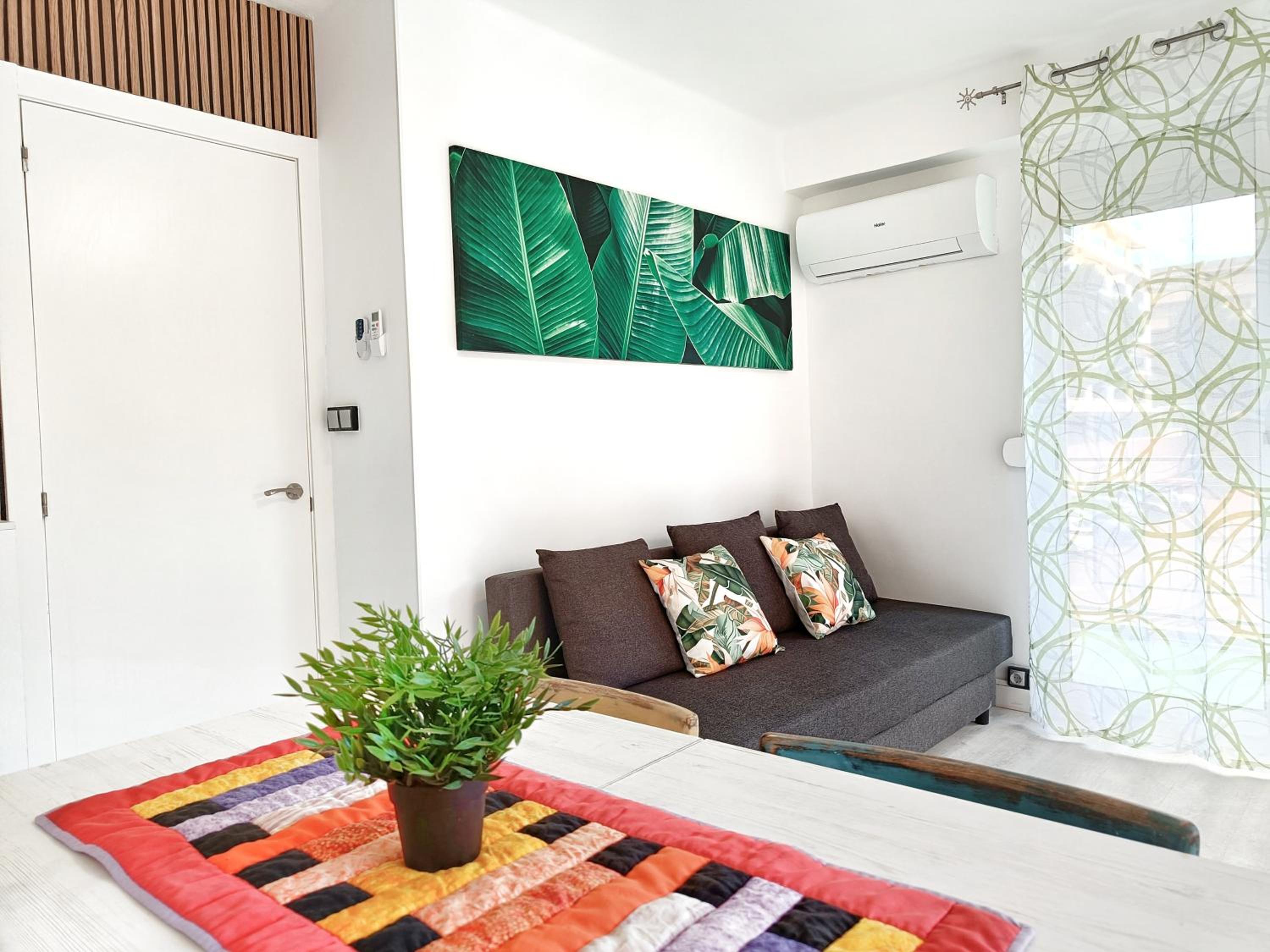 Apartment with Terrace - Photo 12