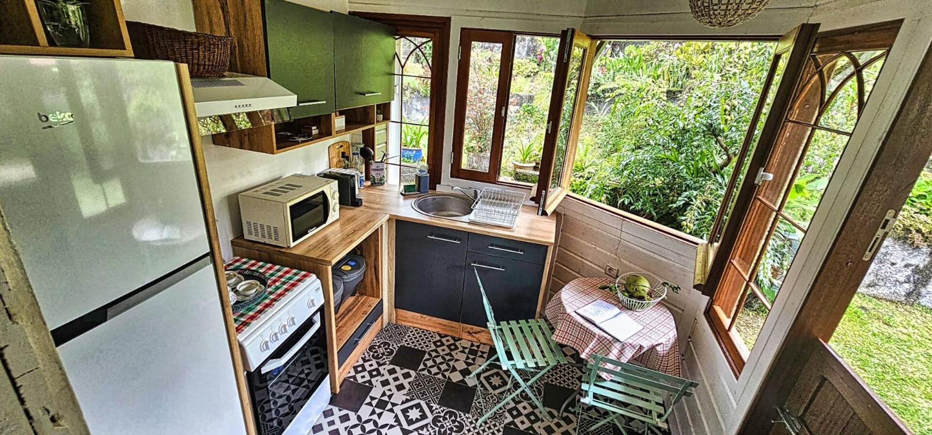 One-Bedroom House photo 2