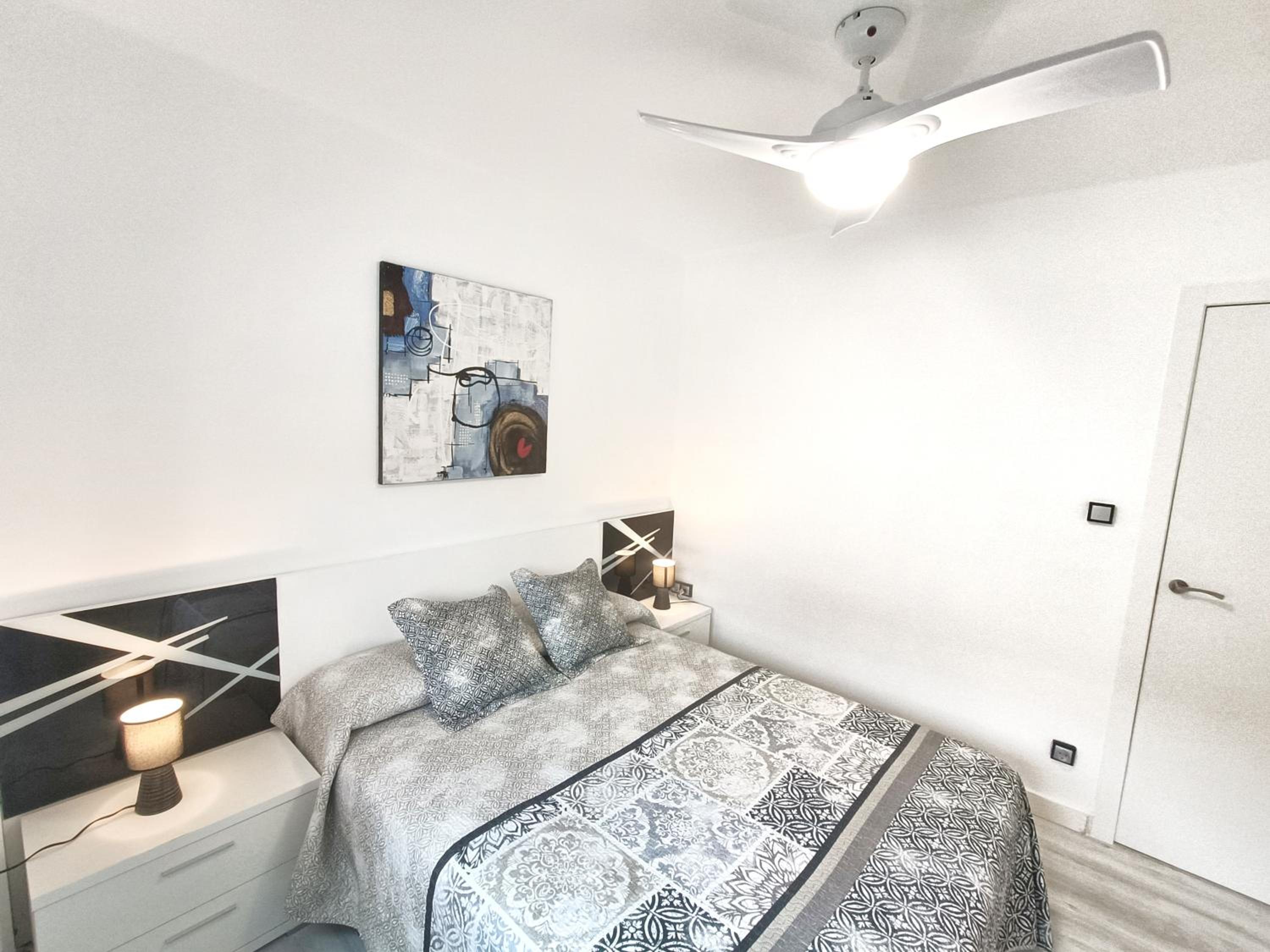 Apartment with Terrace - Photo 38