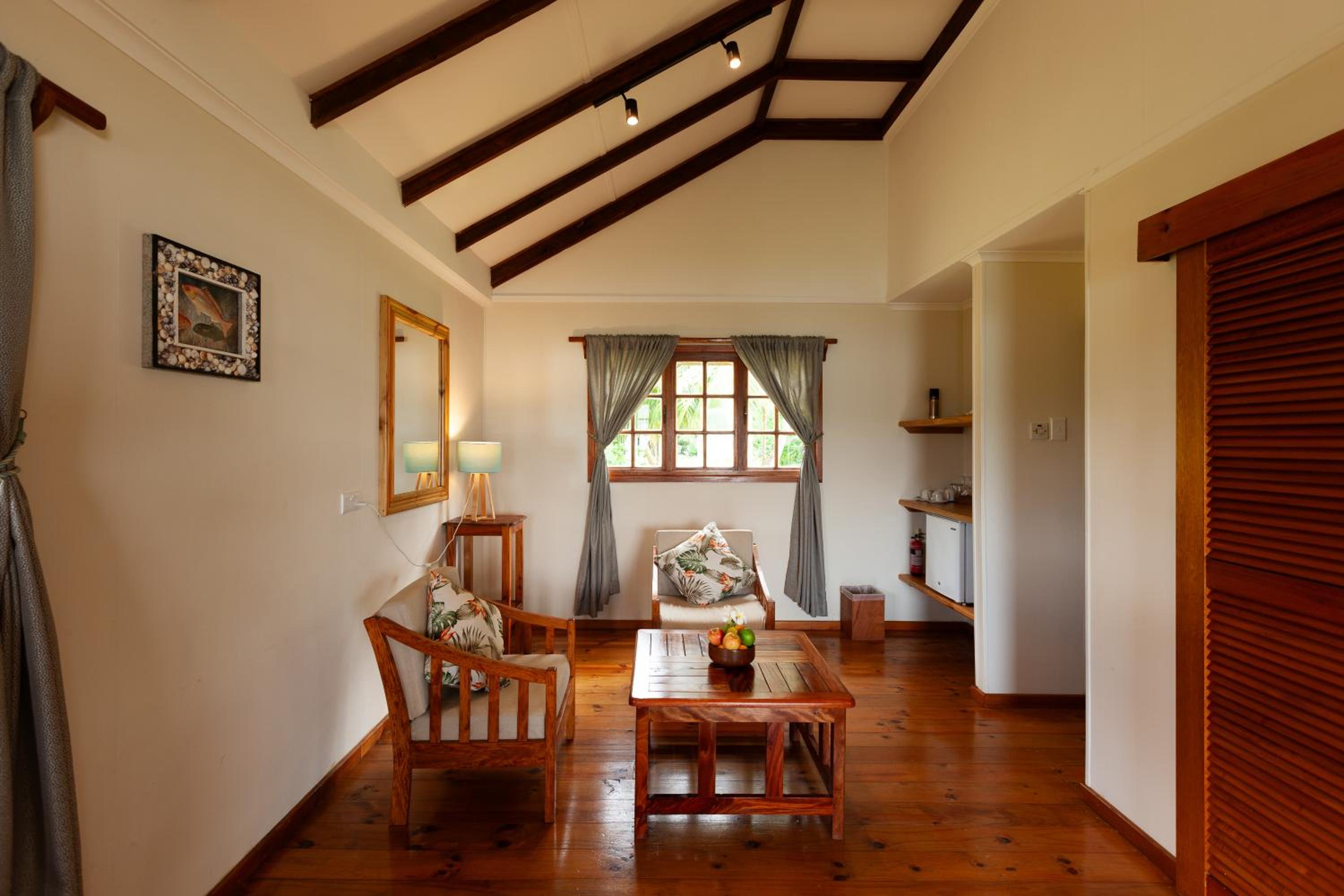 Iles Des Palmes One Bedroom Bungalow