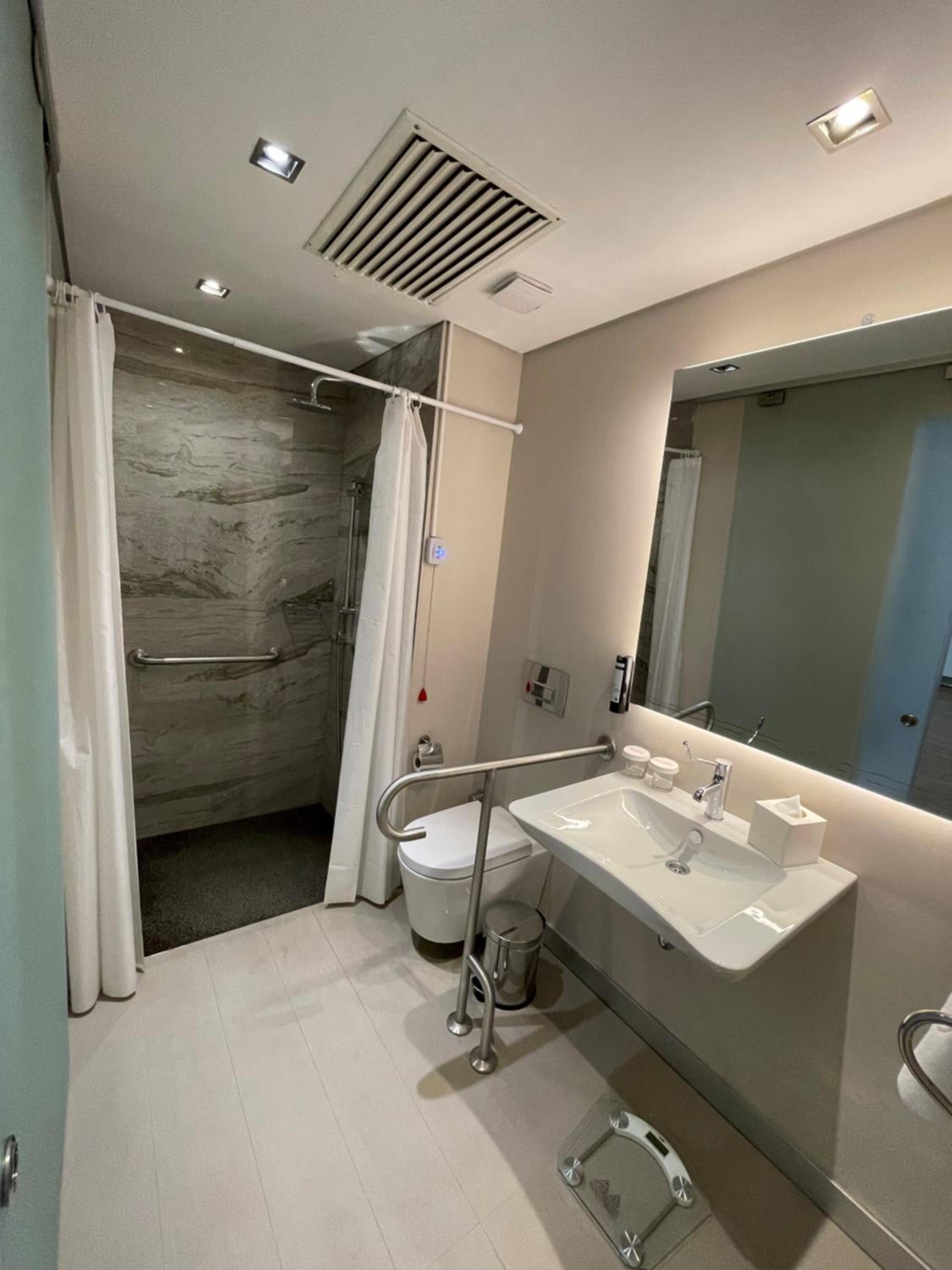 Accessible Deluxe Double Room
