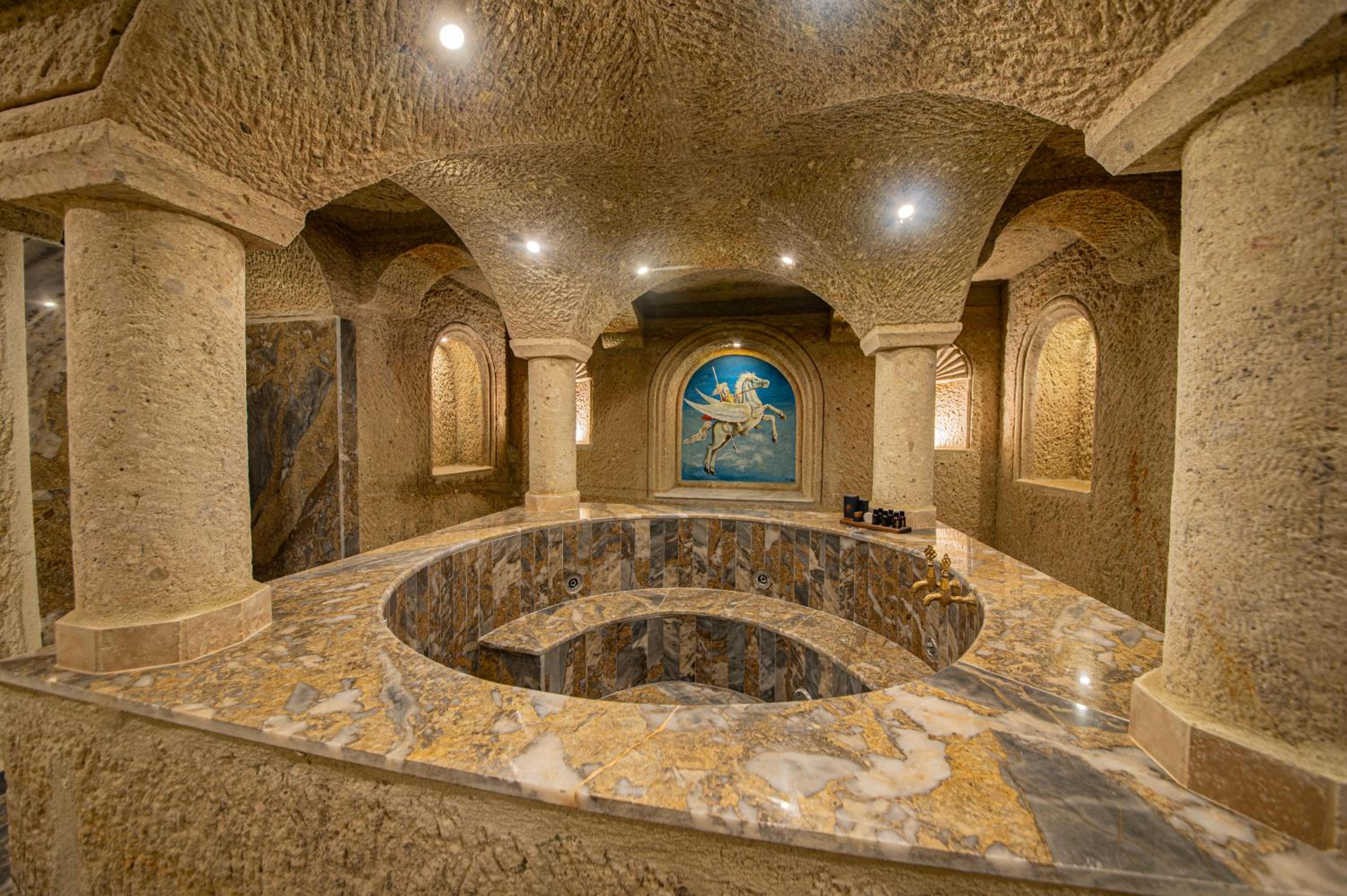 Superior King Suite photo 3