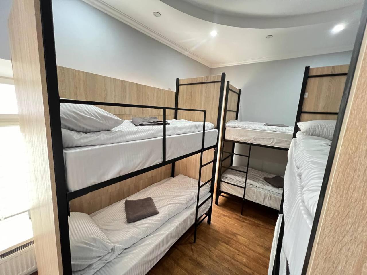 6-Bed Male Dormitory Room photo 1