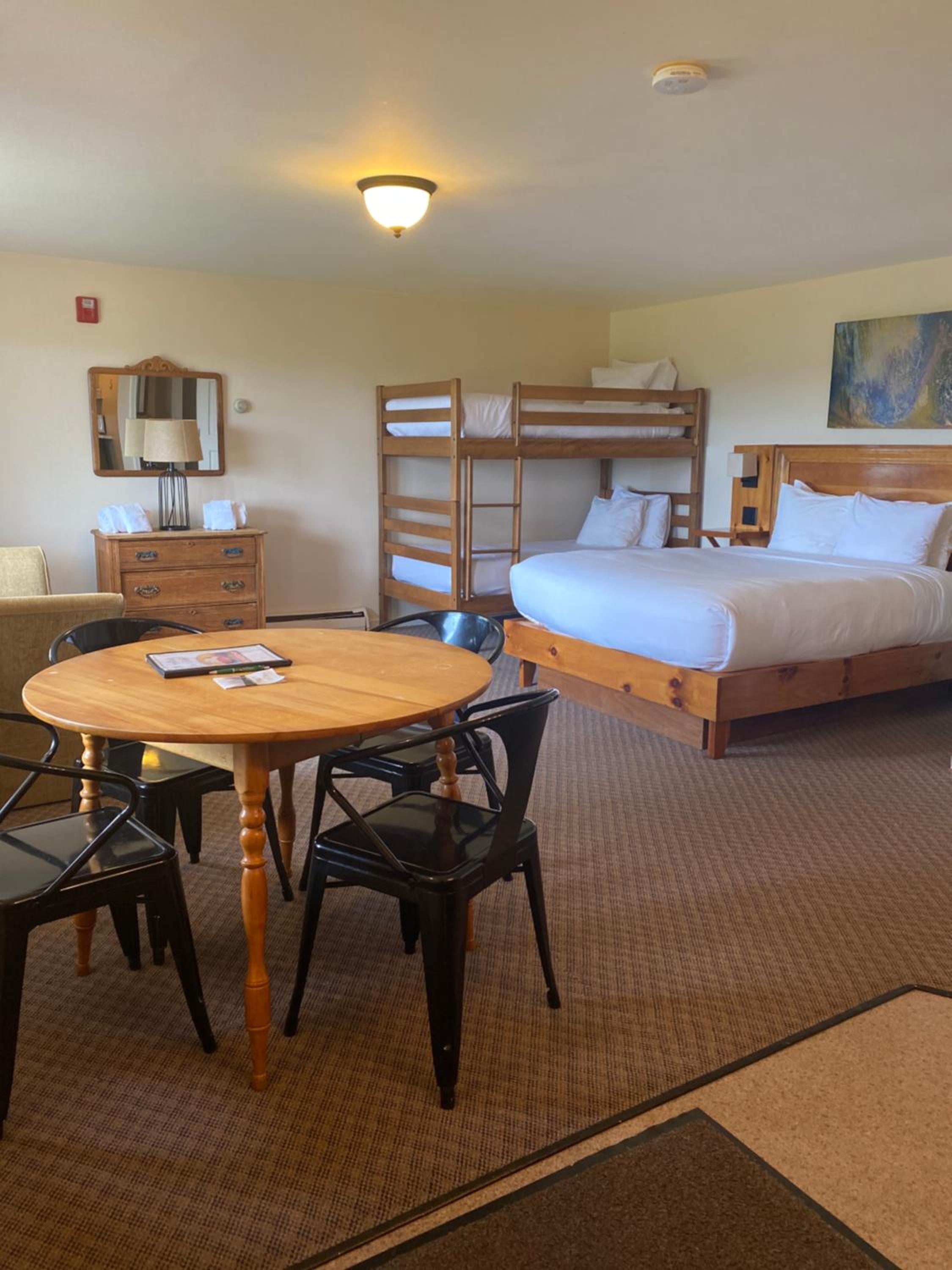 Deluxe Quadruple Room