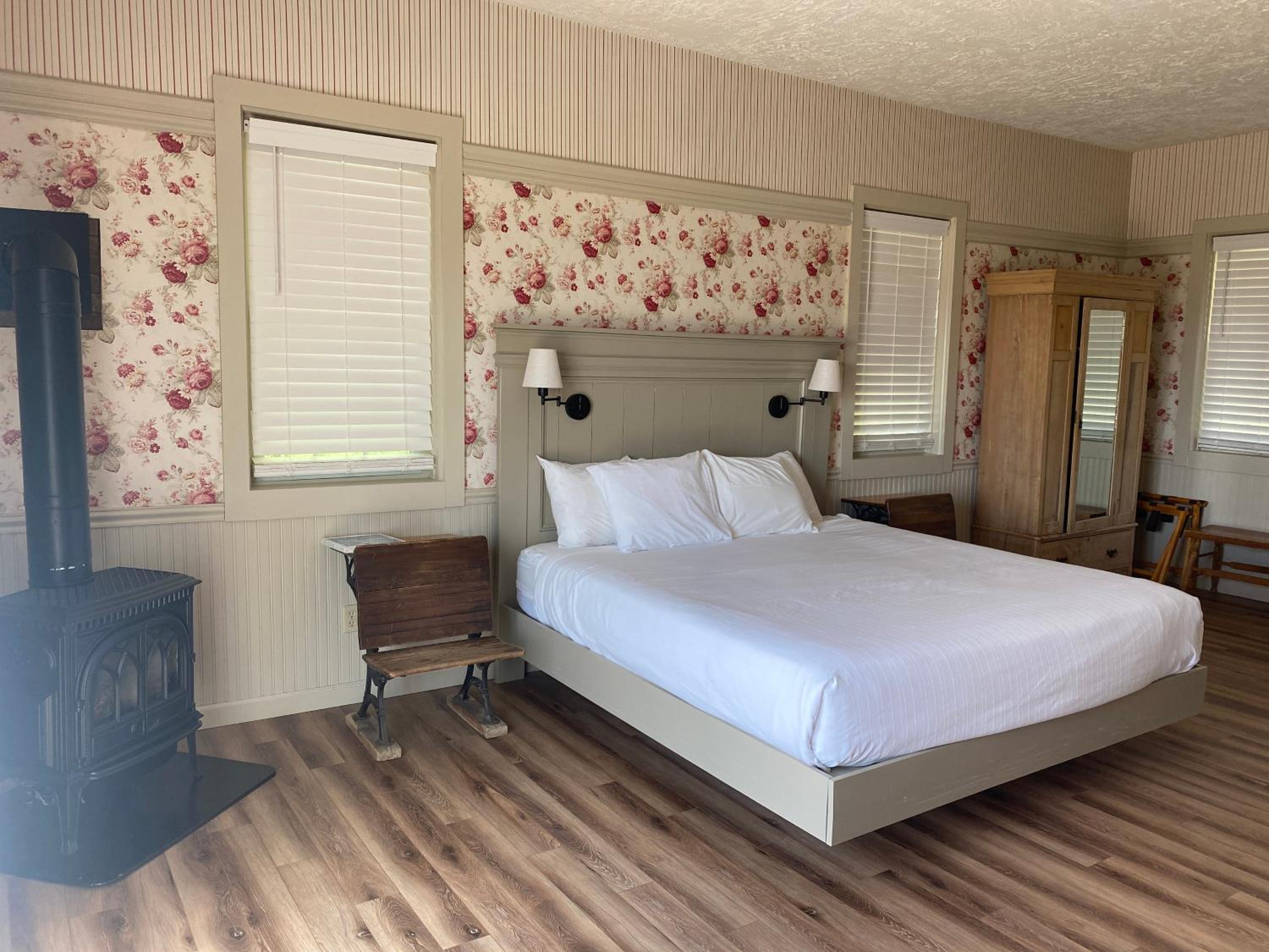 Superior King Suite