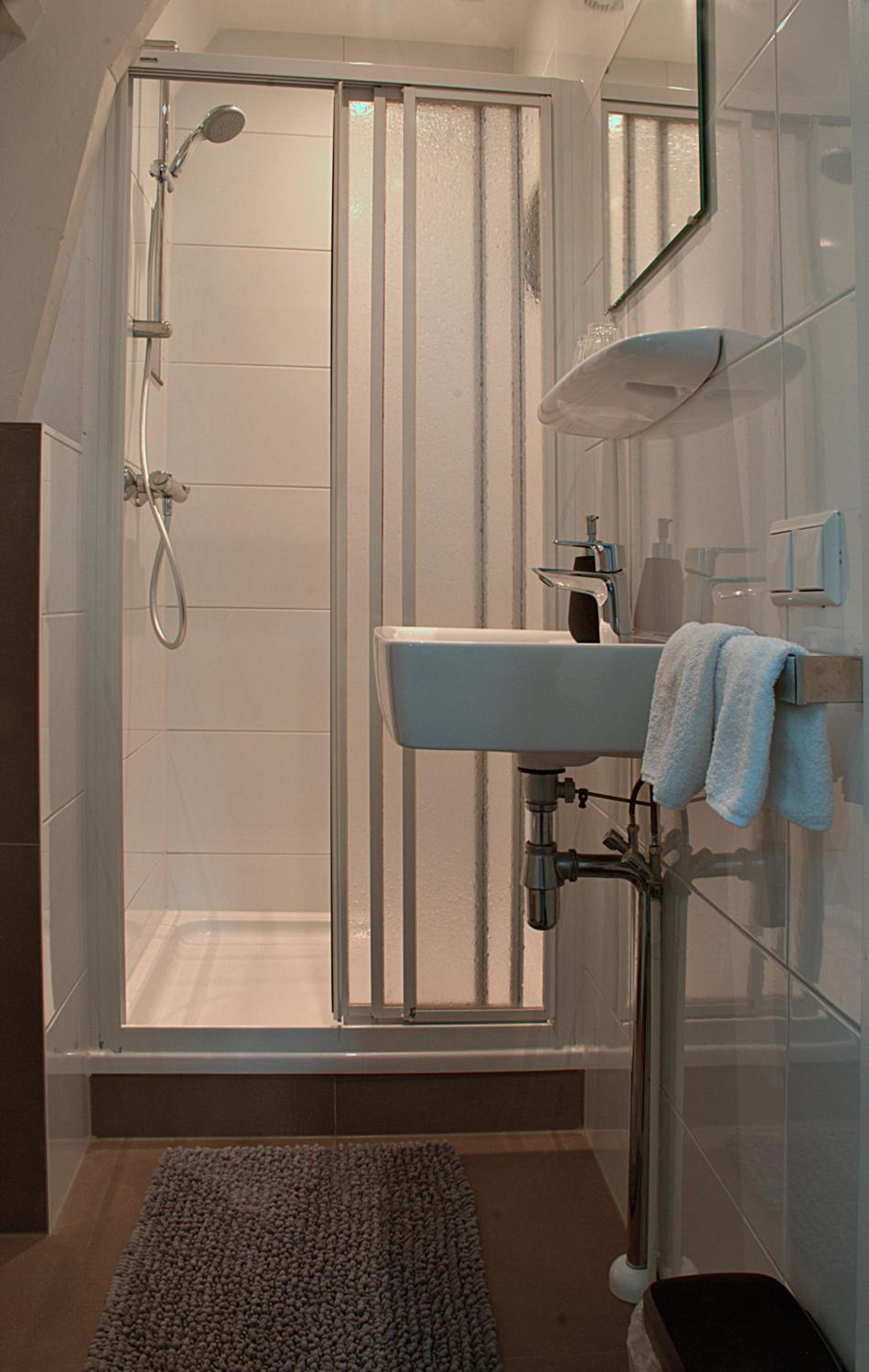 Double Room with Private Bathroom photo 2
