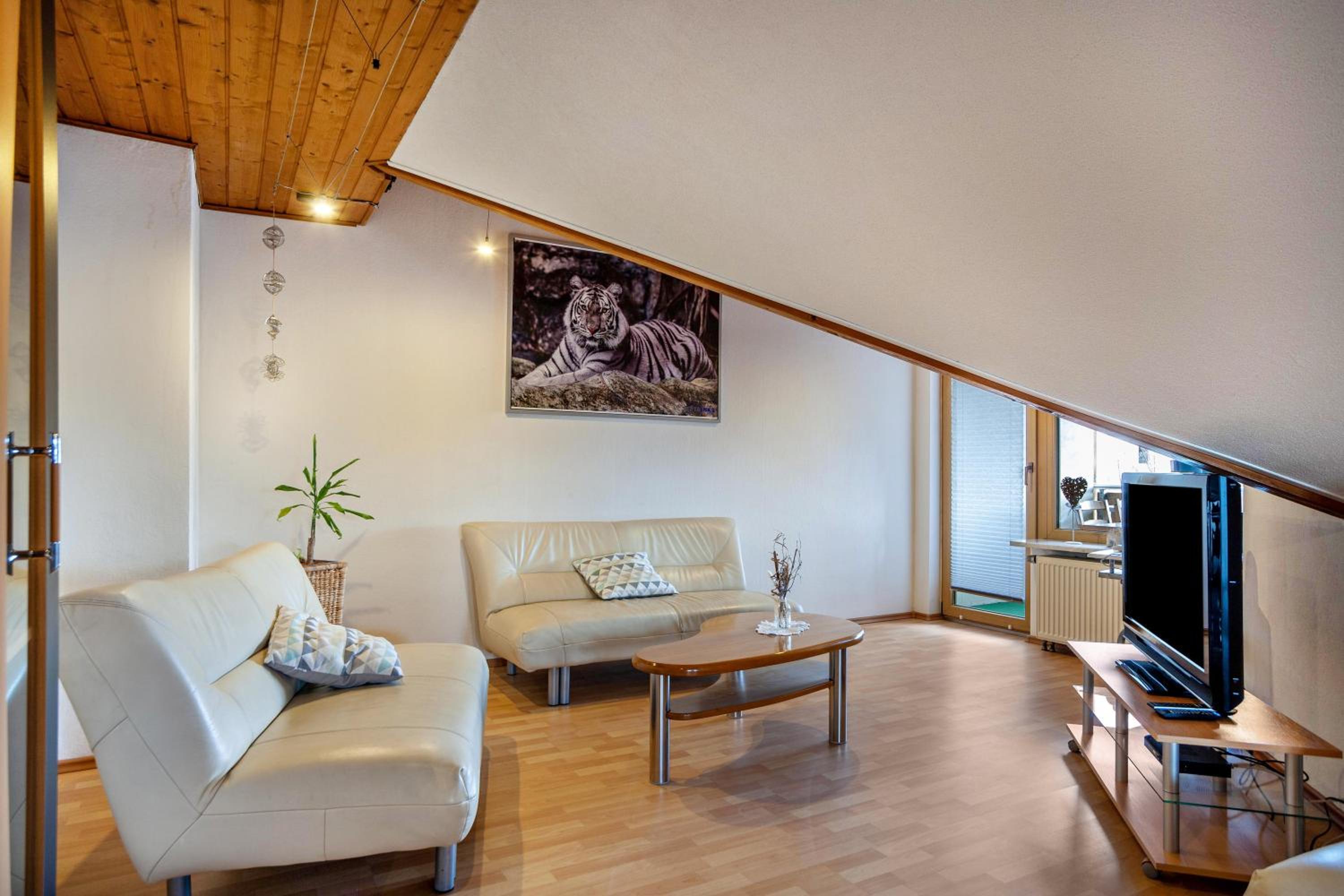 Two-Bedroom Deluxe Apartment with Garden View