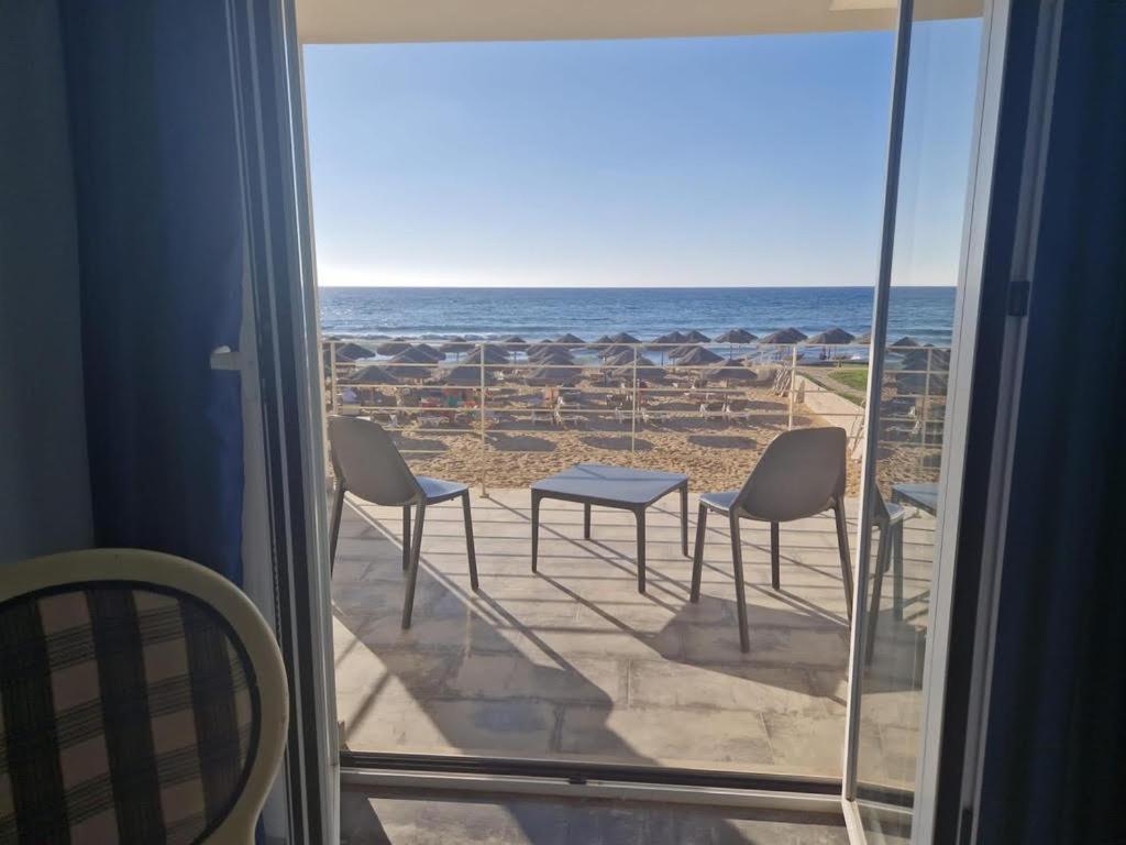 Triple Room with Sea View - Photo 2