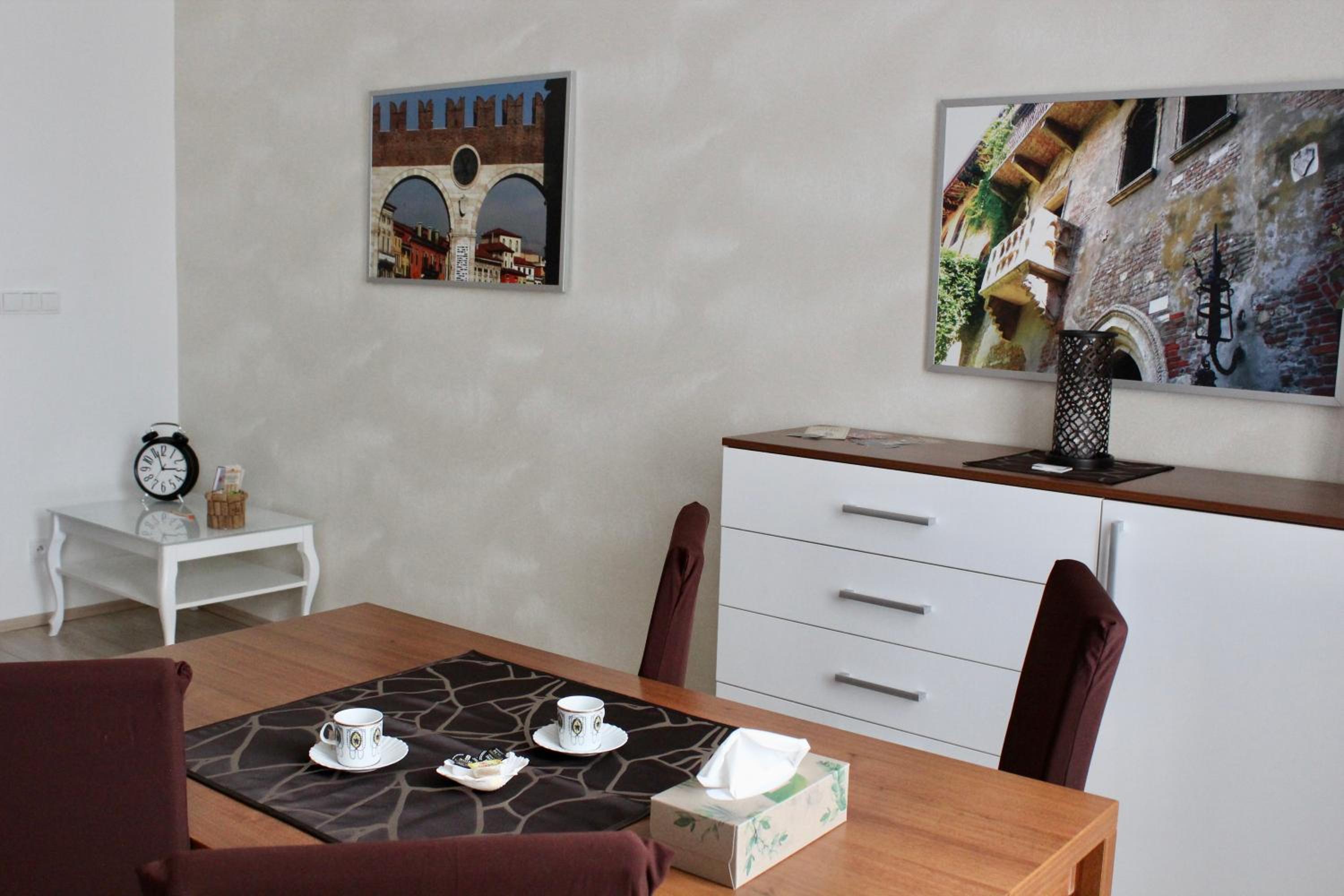 Studio Apartment photo 2