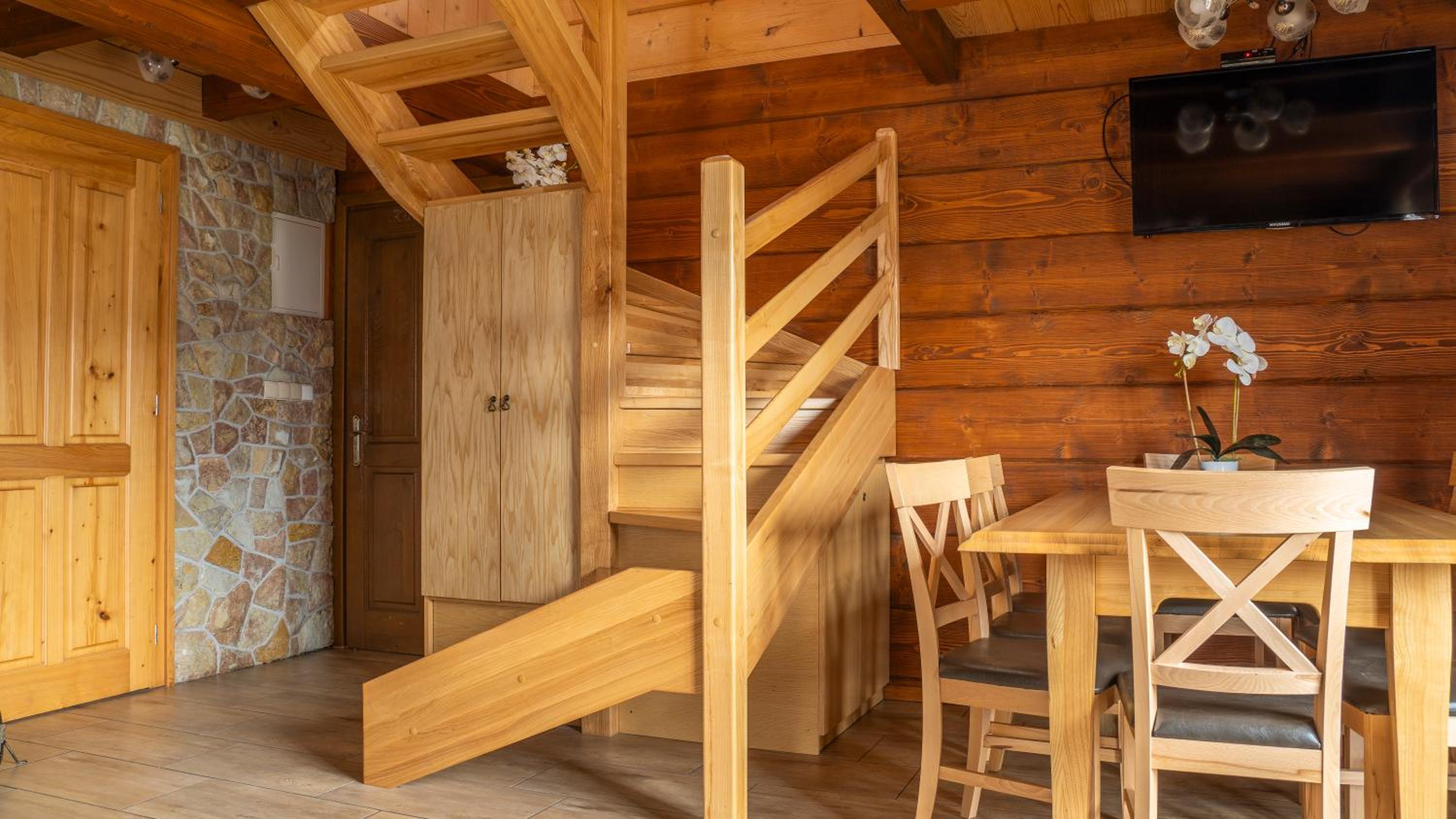 Two-Bedroom Chalet - Photo 11