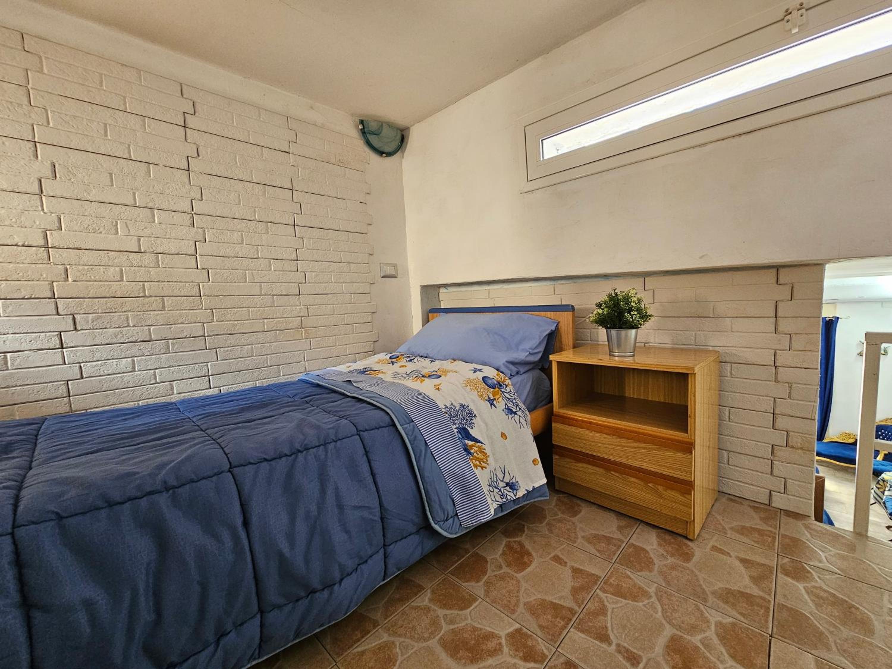 Apartment with Terrace - Photo 3