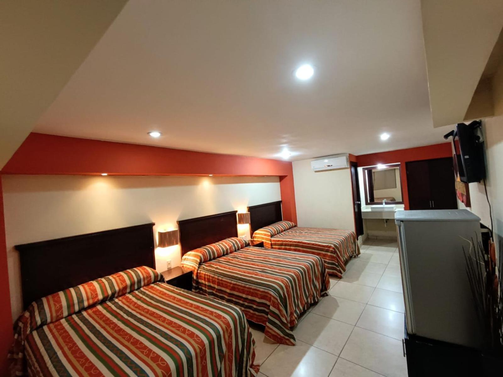 Comfort Triple Room