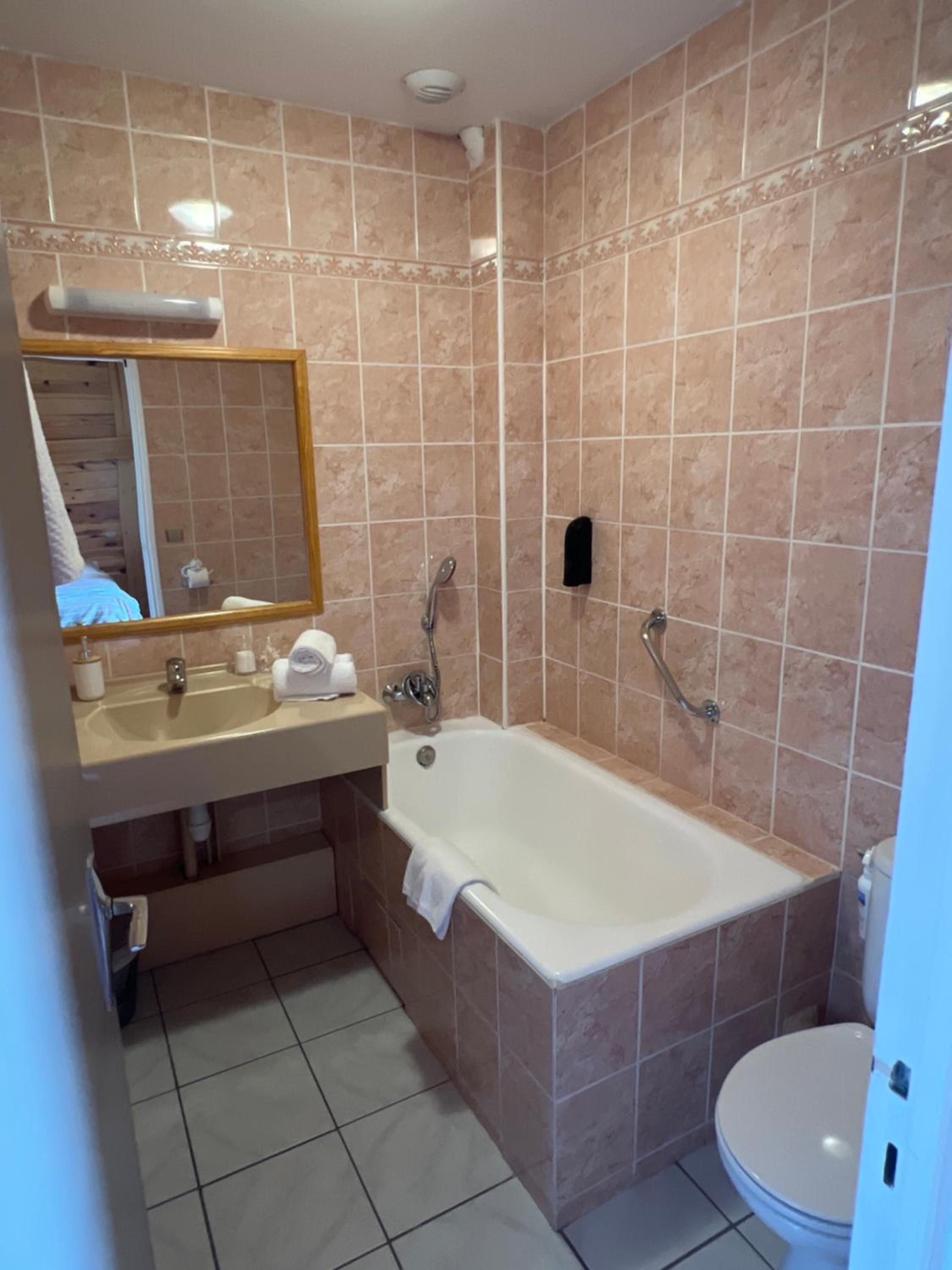 Deluxe Triple Room photo 1