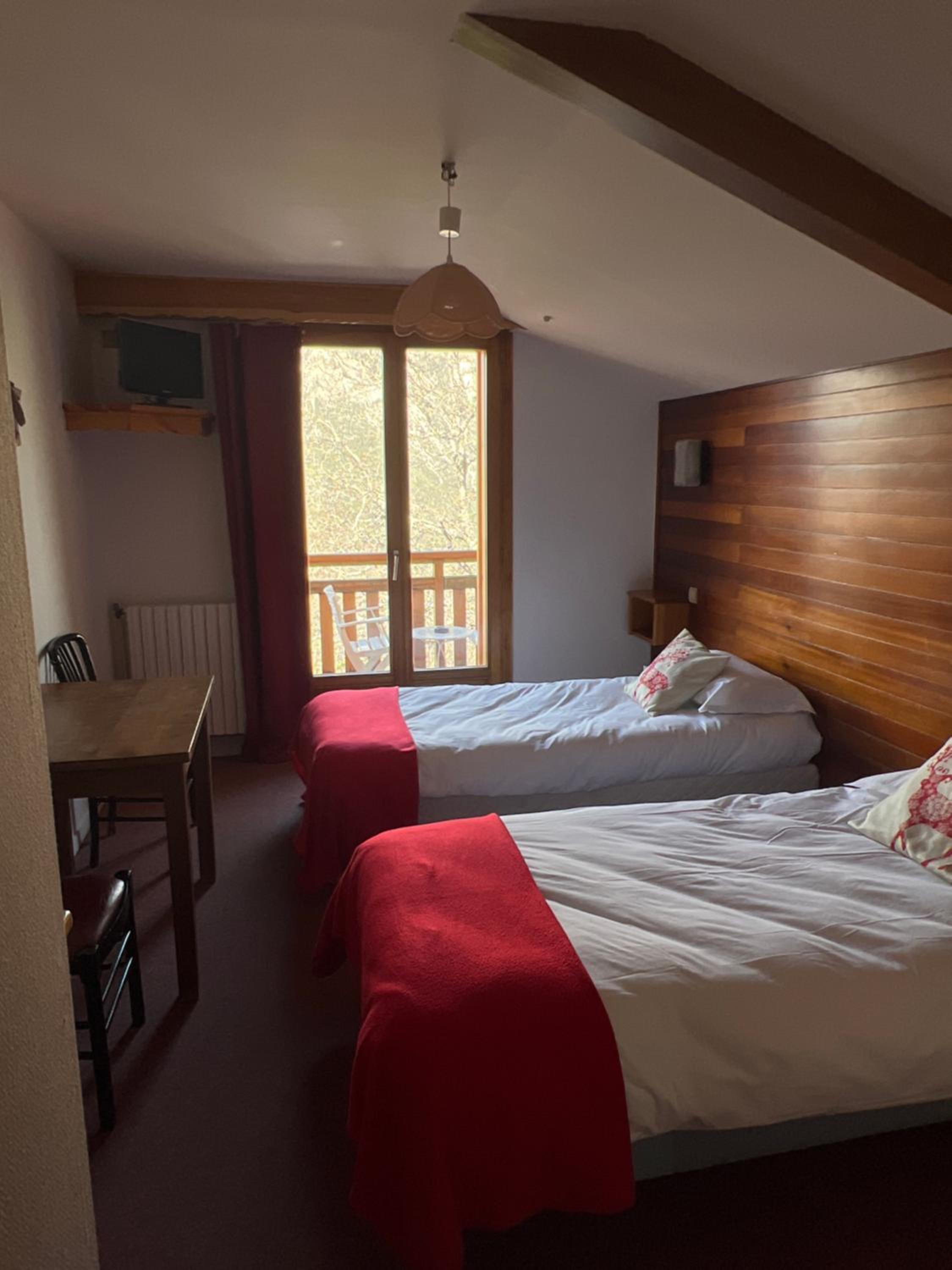 Superior Twin Room photo 2