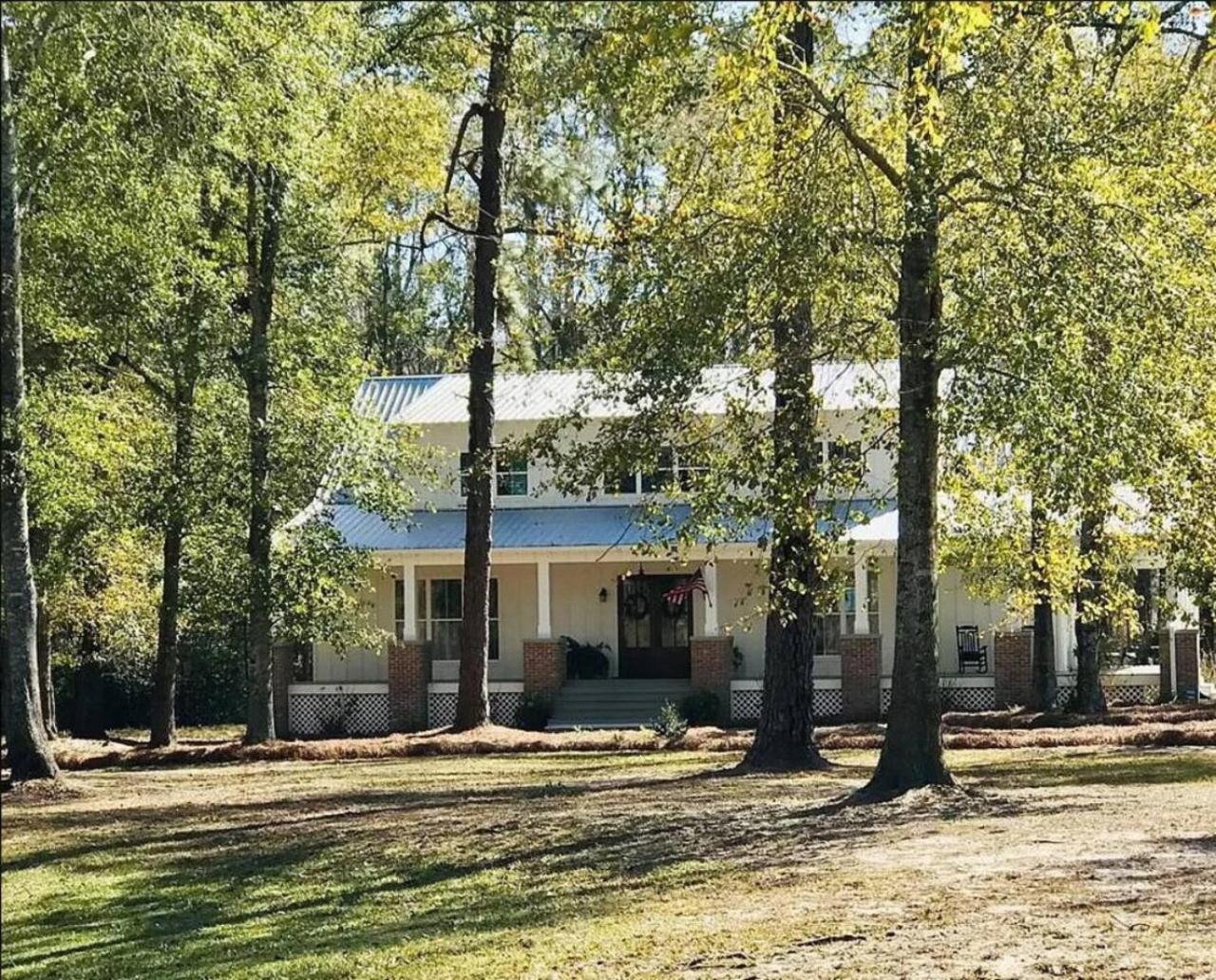 Four-Bedroom House photo 3