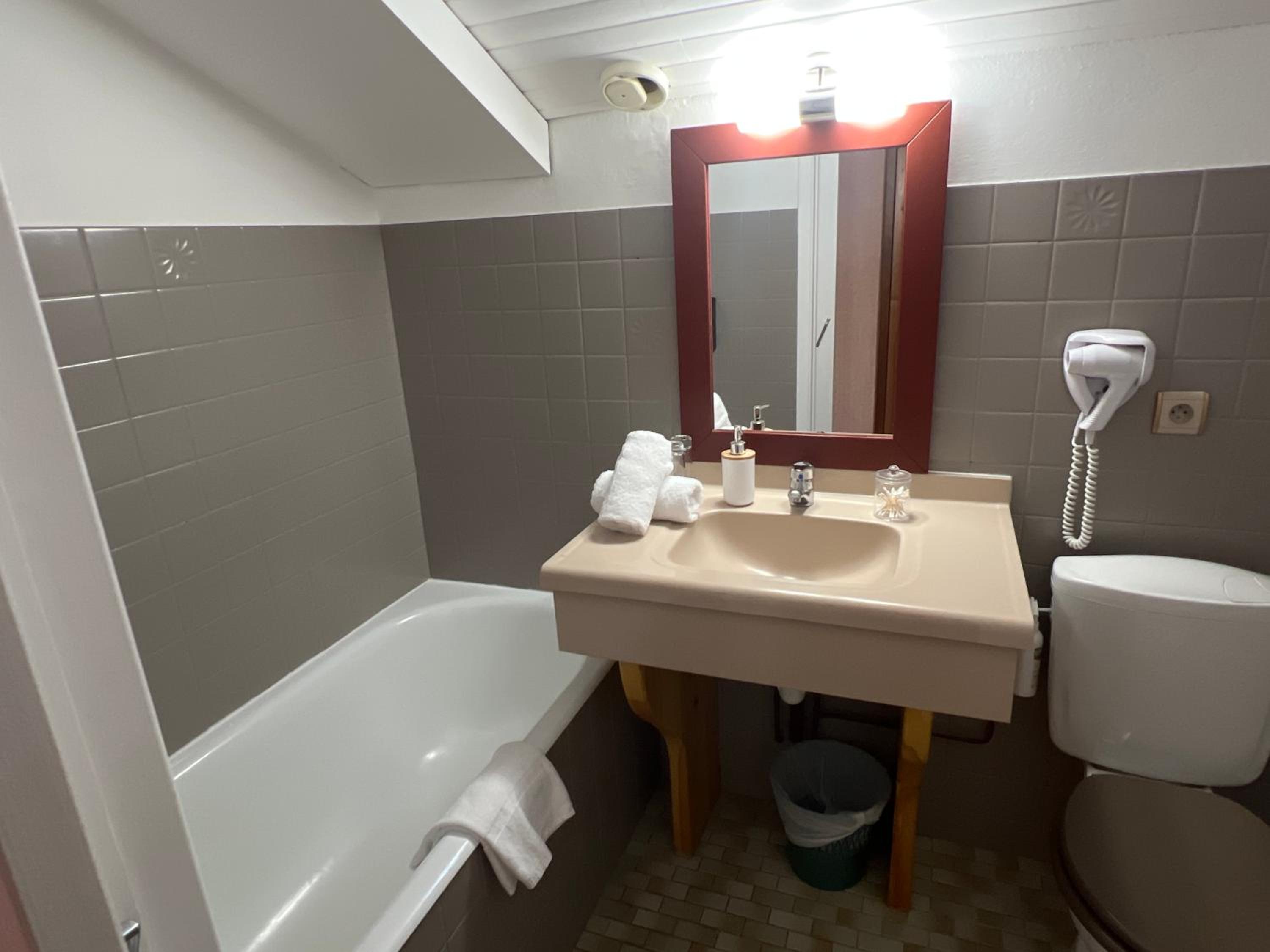 Superior Twin Room photo 1