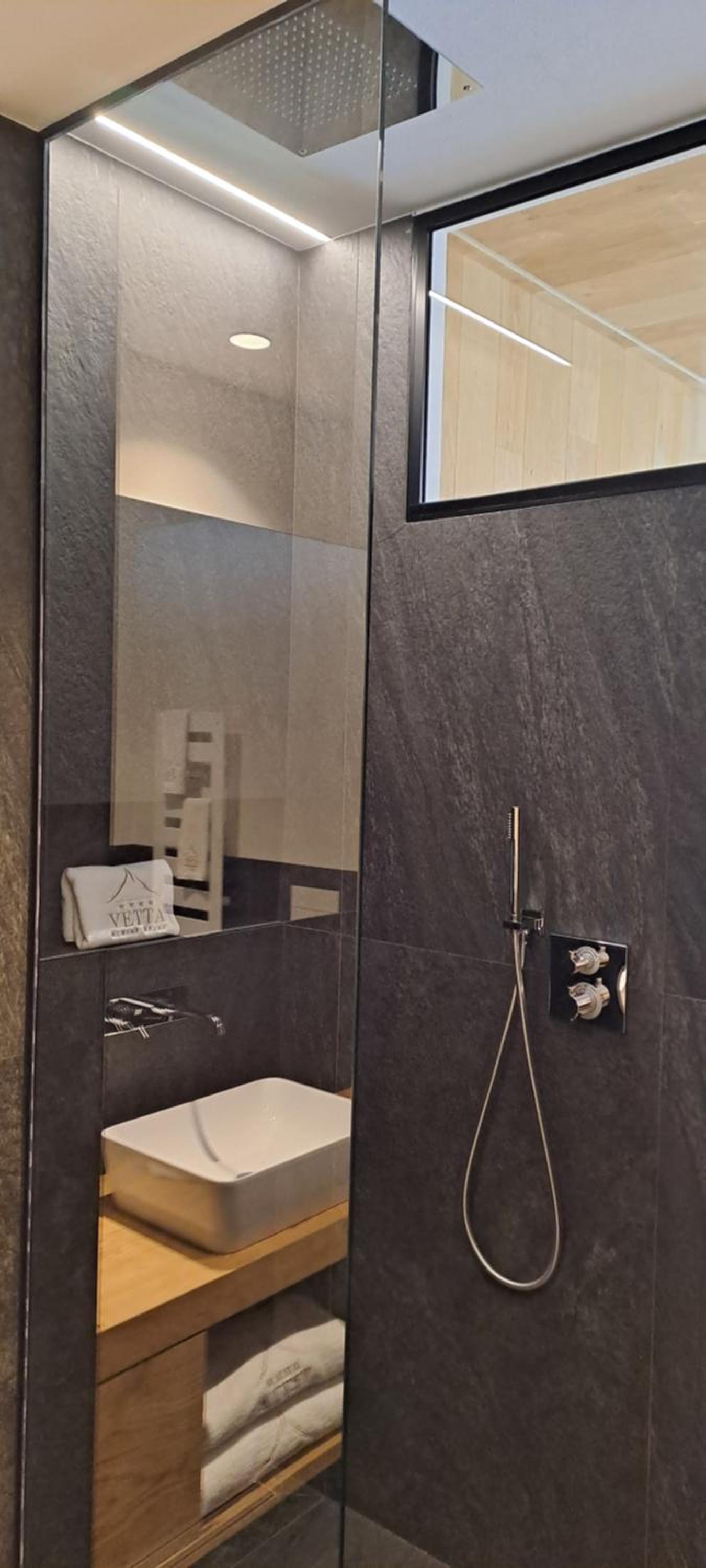 Junior Suite with Sauna - Photo 8