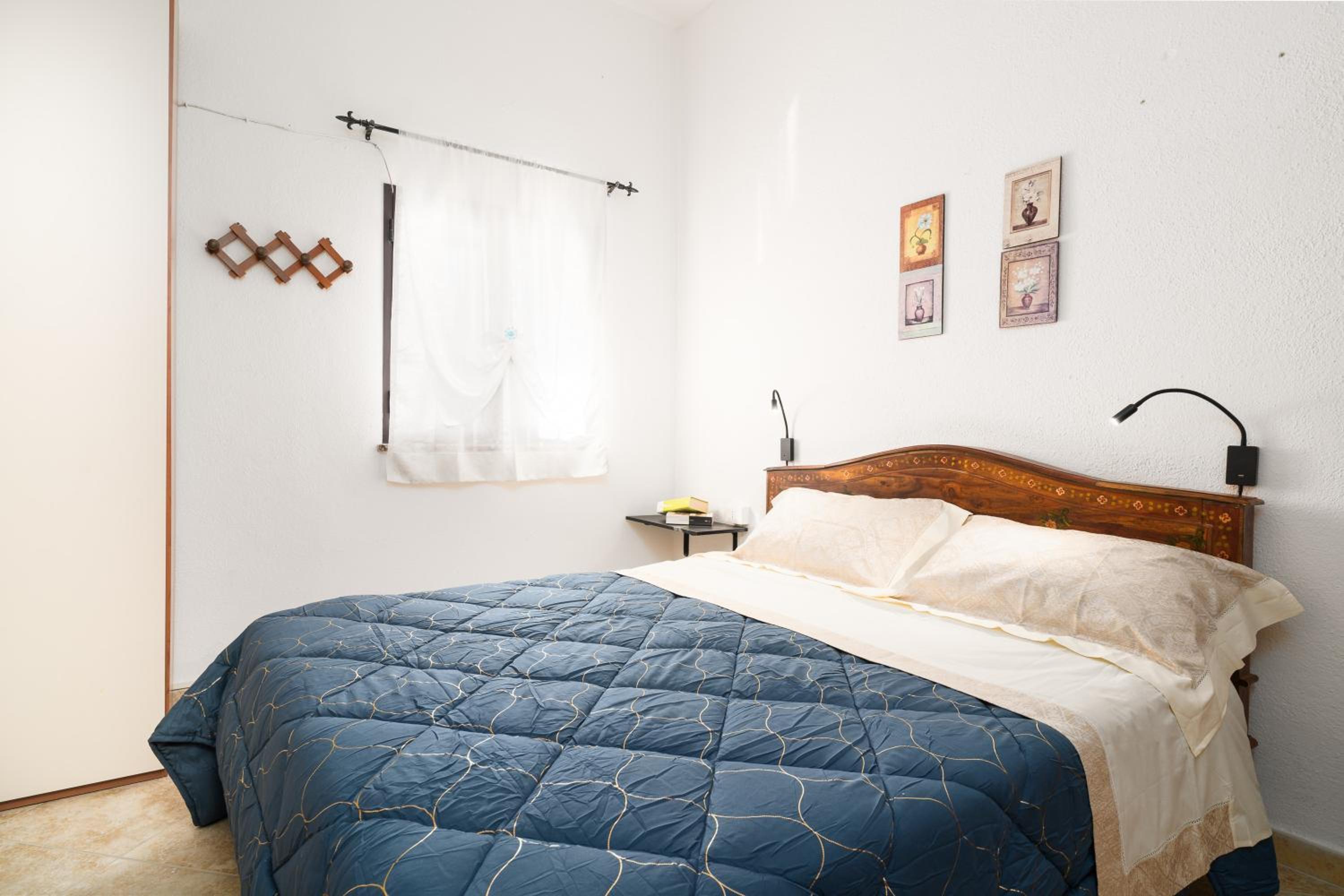 Two-Bedroom Deluxe Apartment with Garden View