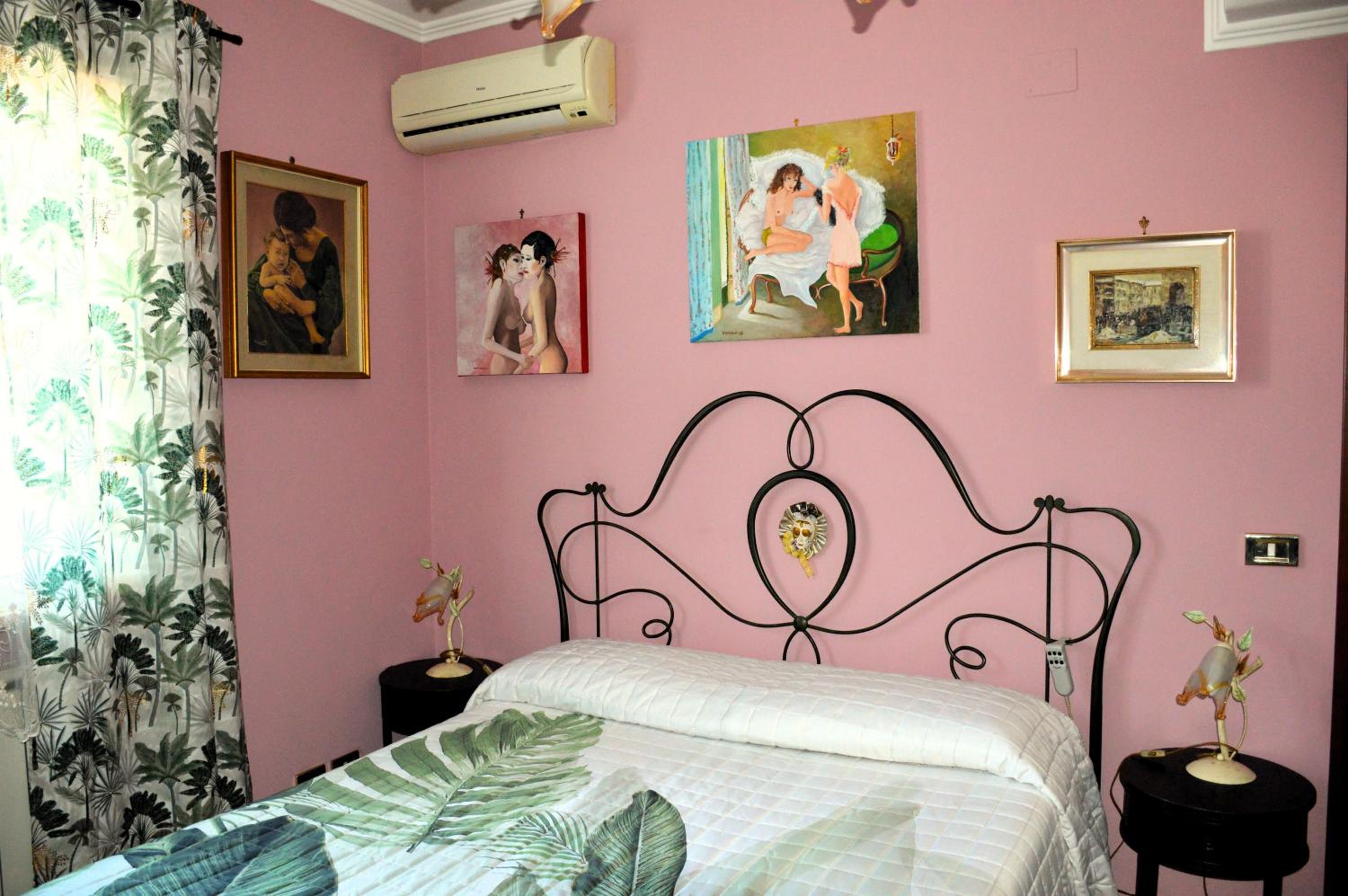 Double or Twin Room with Private Bathroom