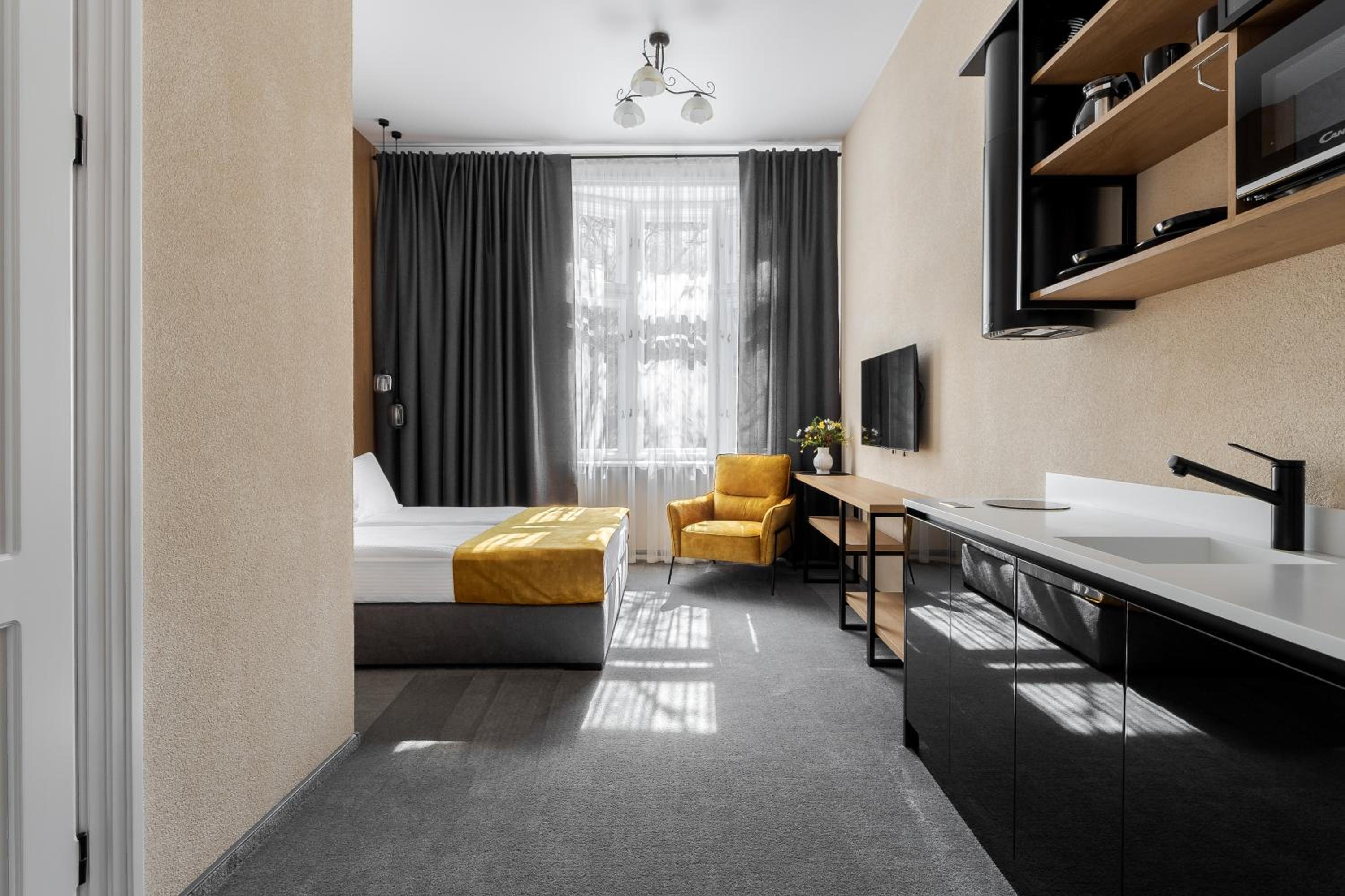 Studio Apartment photo 1