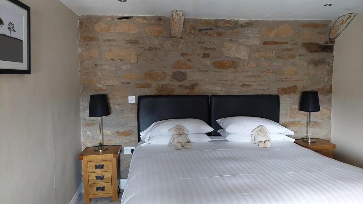 Twin Room with Private Bathroom photo 1