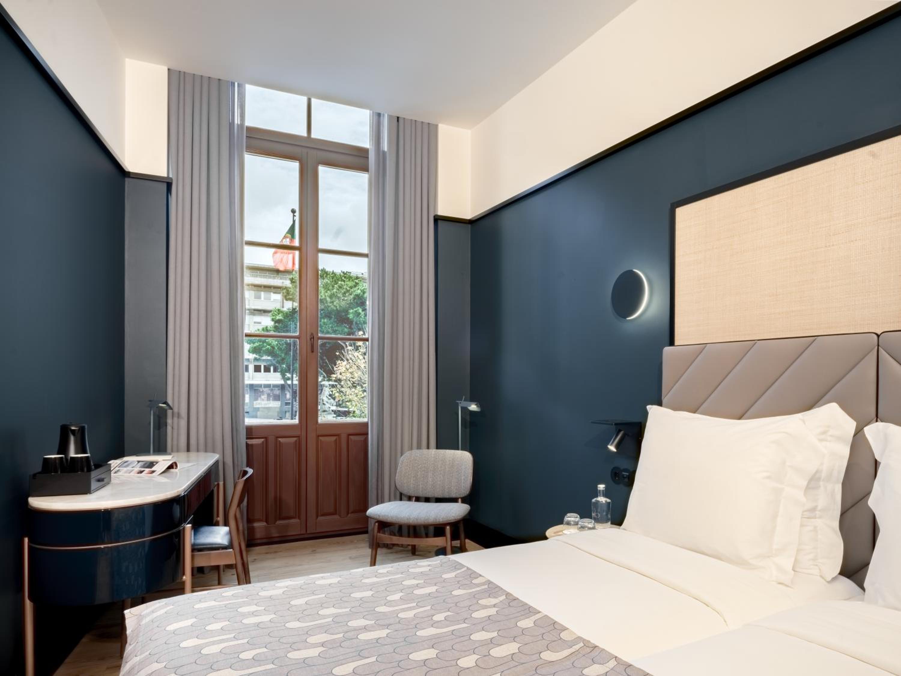 Twin Room with Aliados View - Photo 1