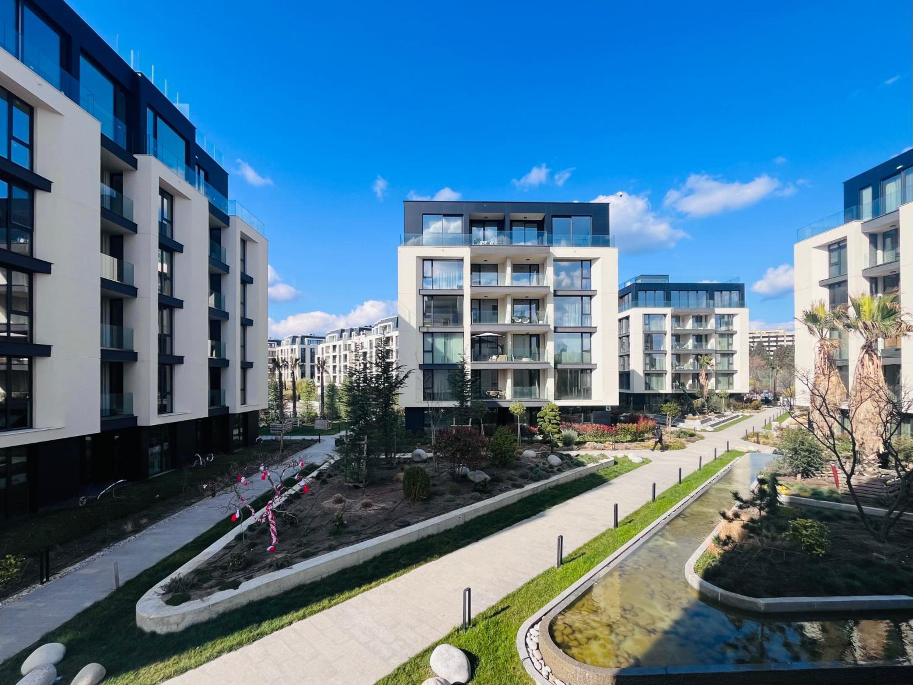 Apartment with View and Balcony photo 3